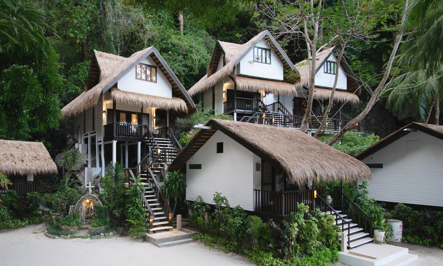 Filipijnen-El-Nido-Resorts-Miniloc-Cliff-Garden-Cottage