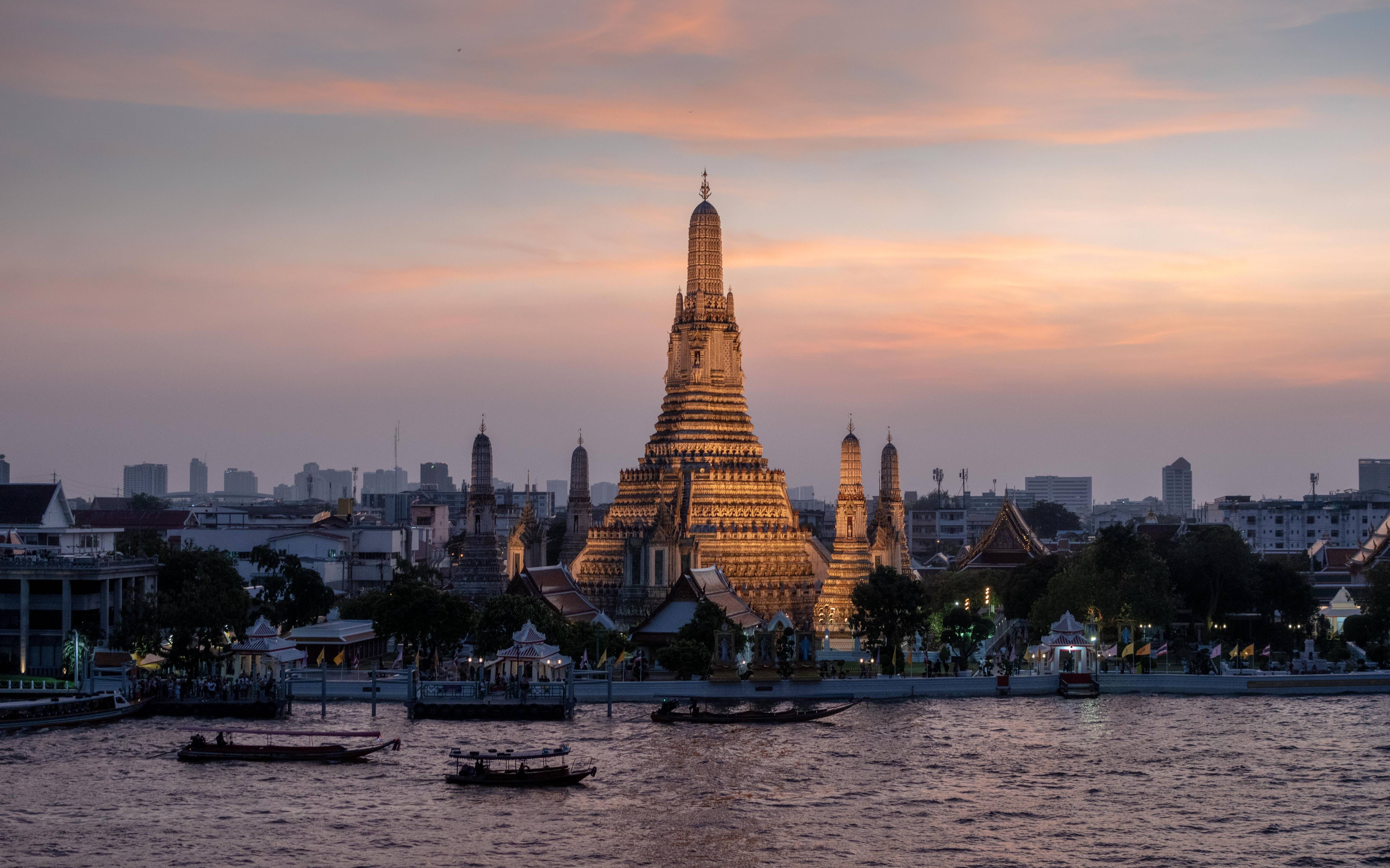 Boottocht op de Chao Phraya rivier in Bangkok