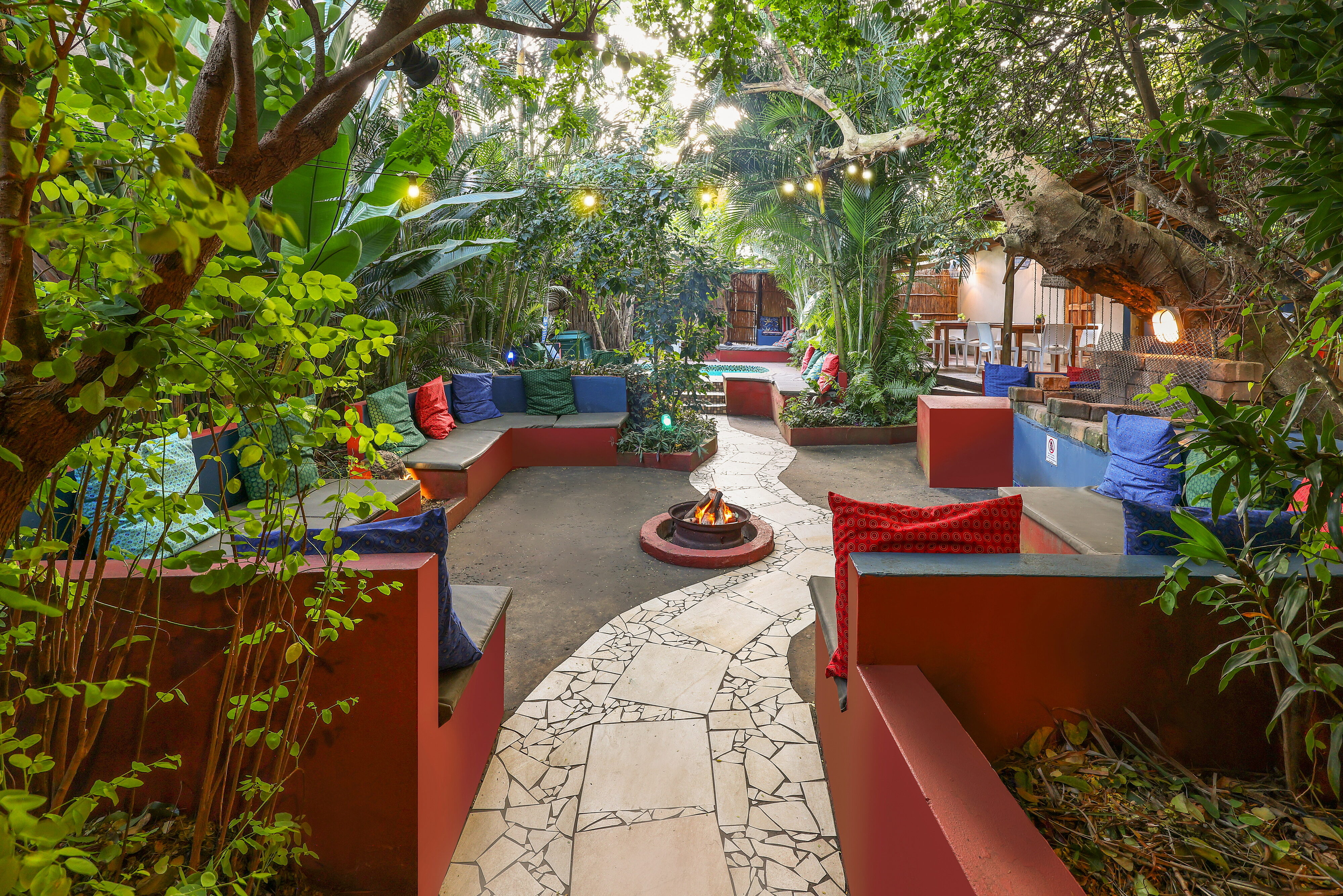 Lounge gedeelte bij het zwembad