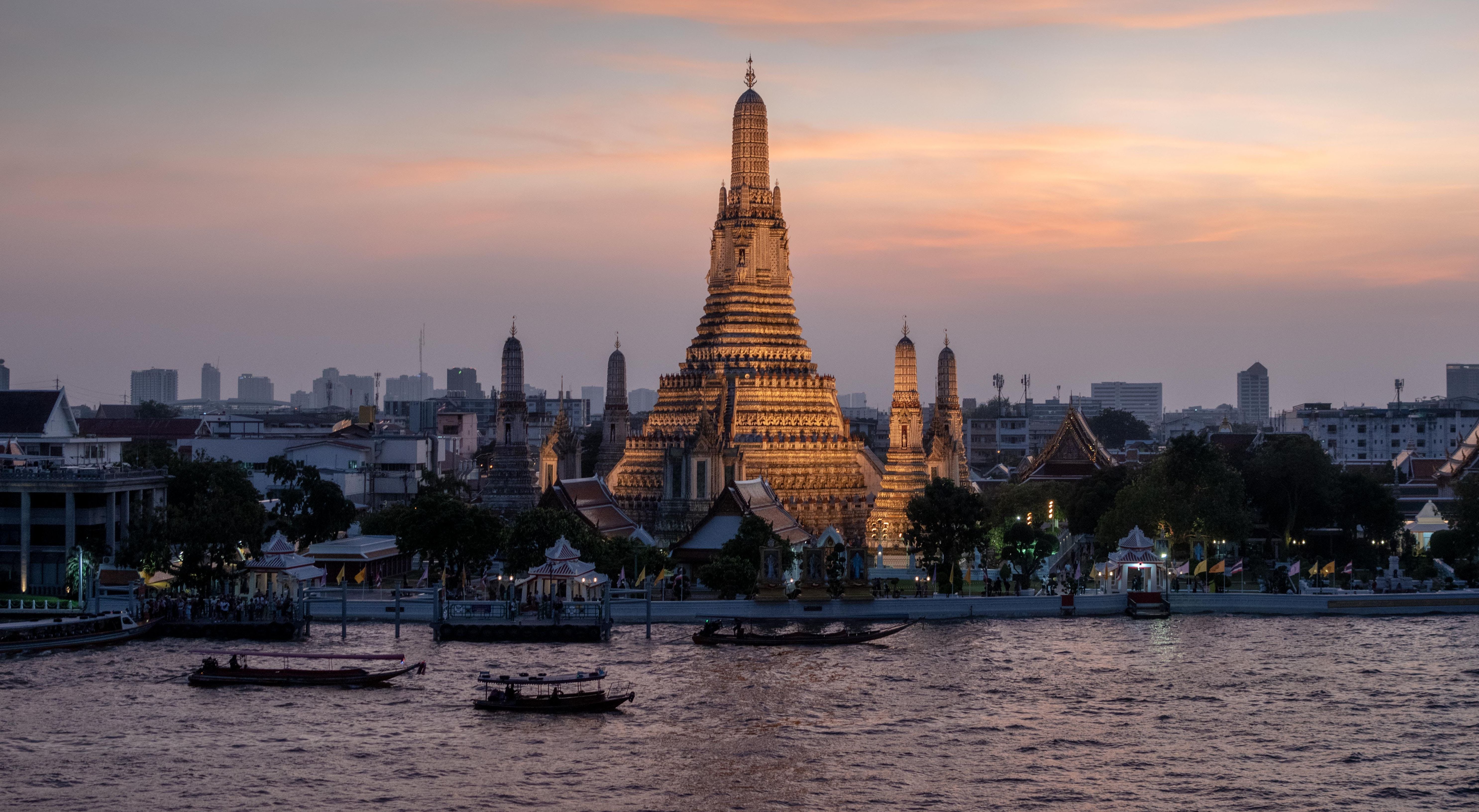 thailand-bangkok-wat-arun-chao-praya-rivier