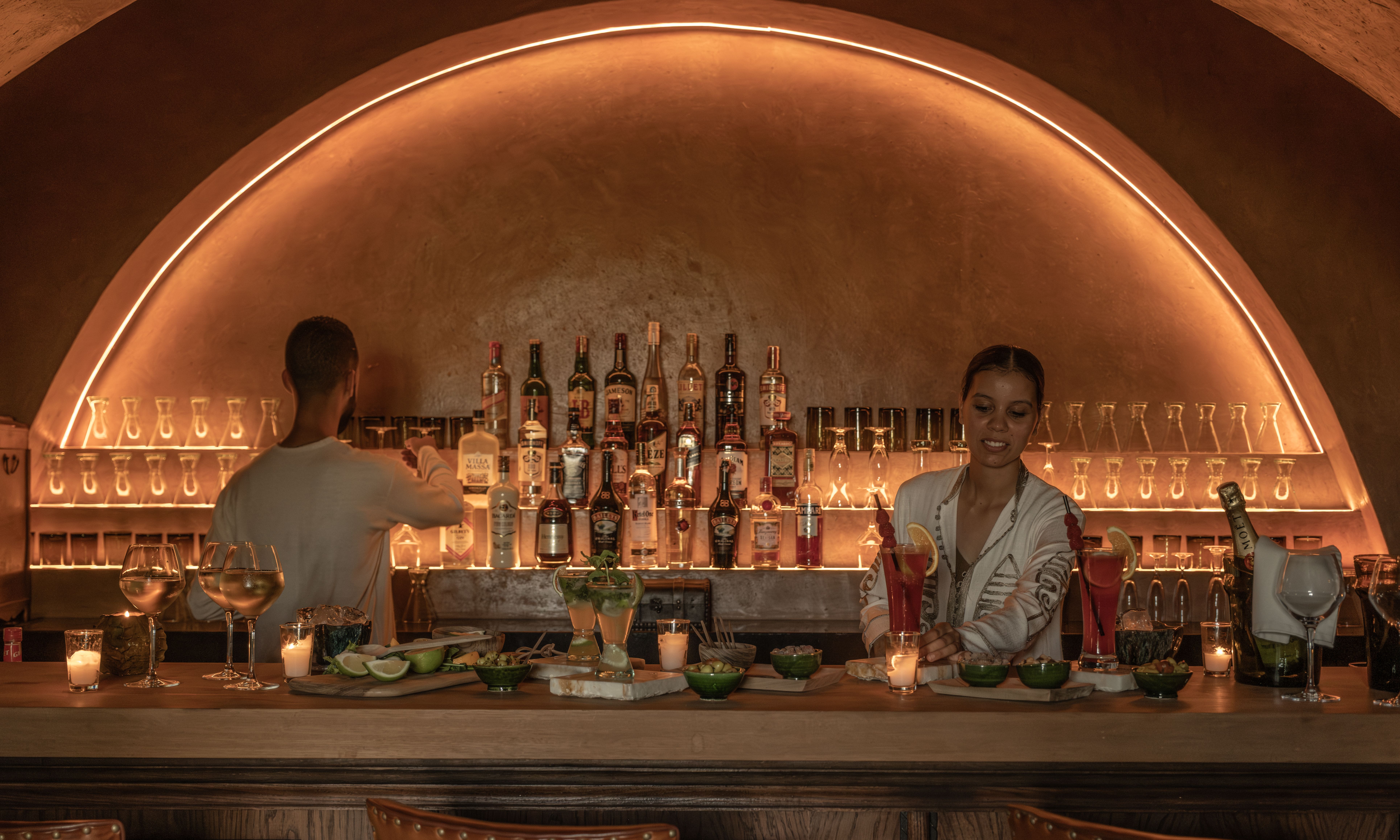 Marokko-Agafay-Woestijn-Kasbah-dIf-British-Berbere-Bar