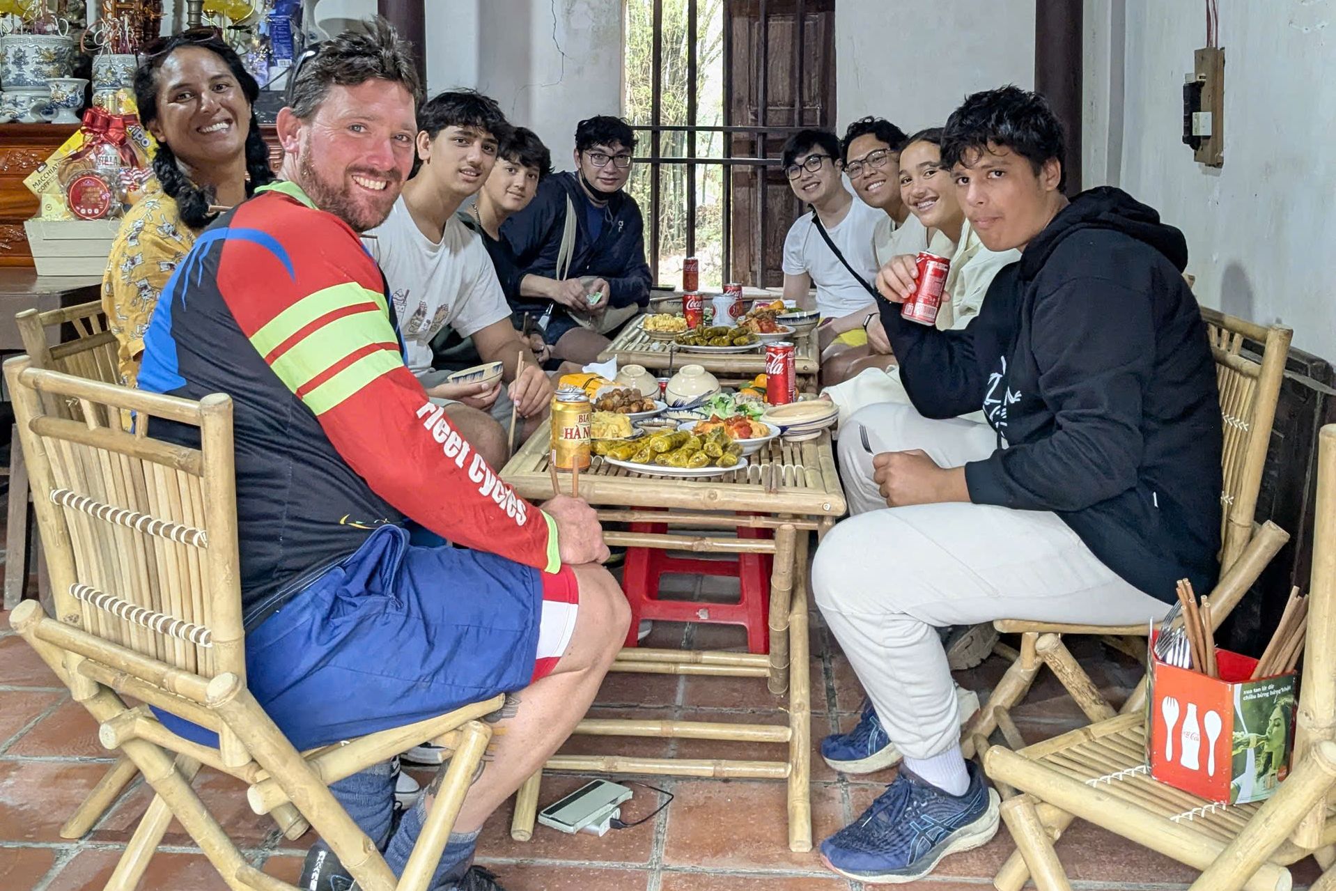 Vietnam Ninh Binh Peda and Paddle by E-bike Locale lunch