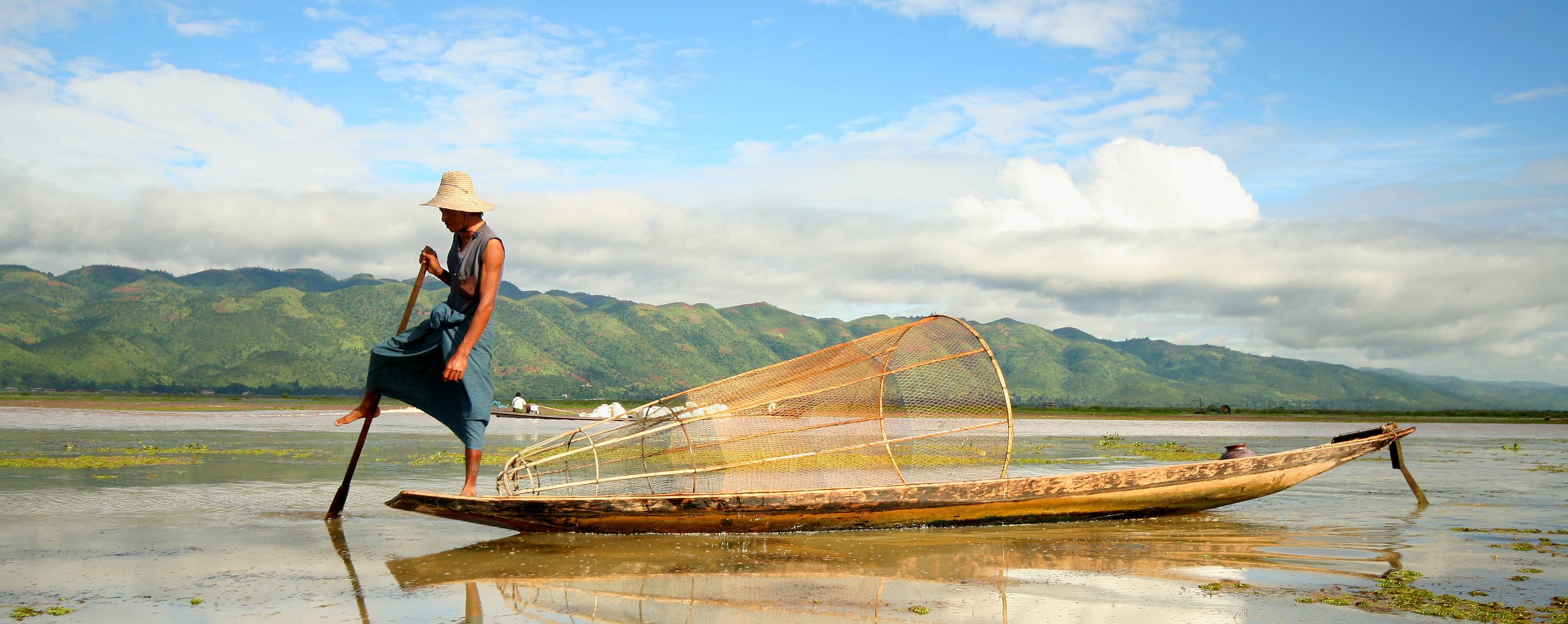 Visser op het Inle Meer