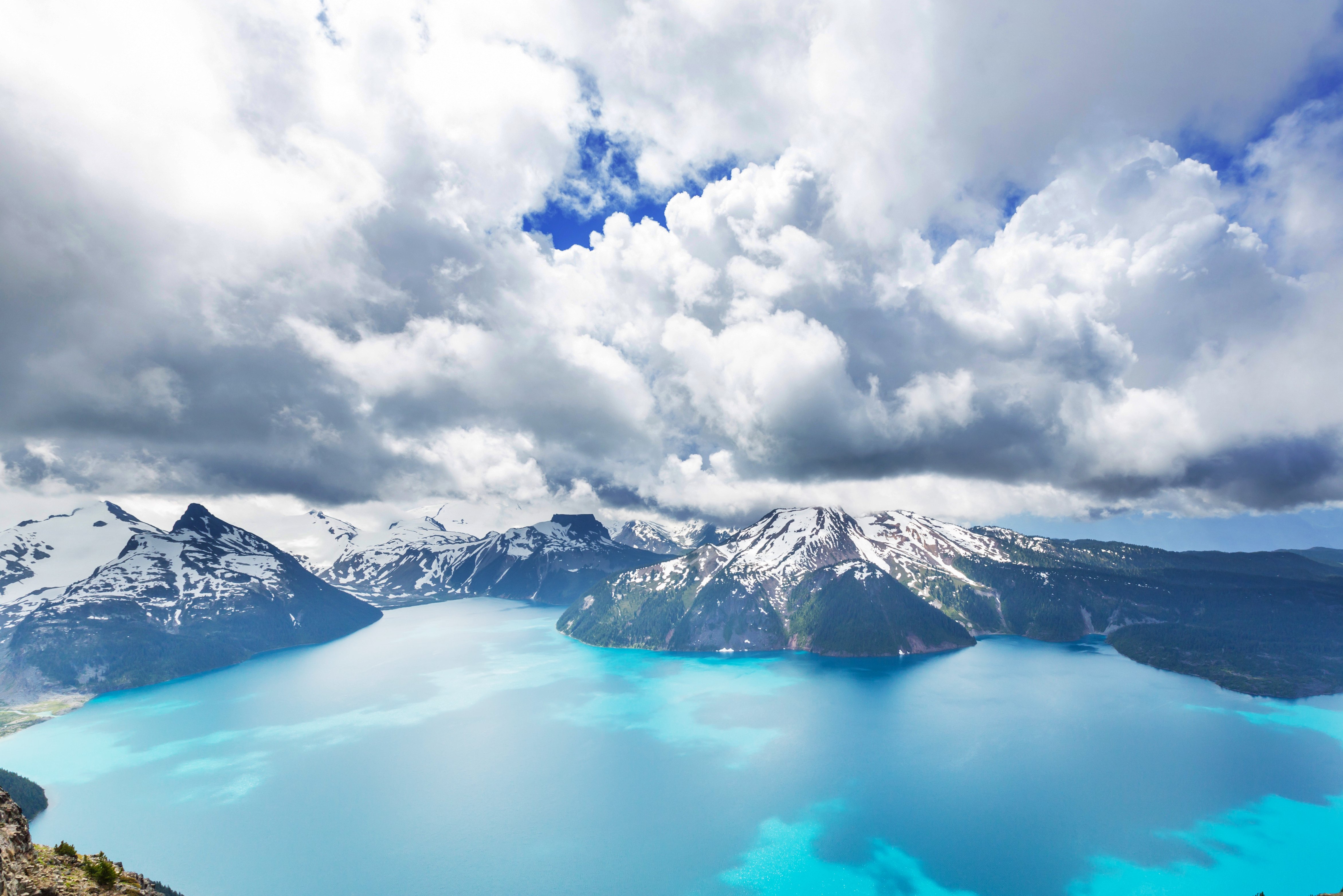 Uitzicht op Lake Garibaldi bij Whistler