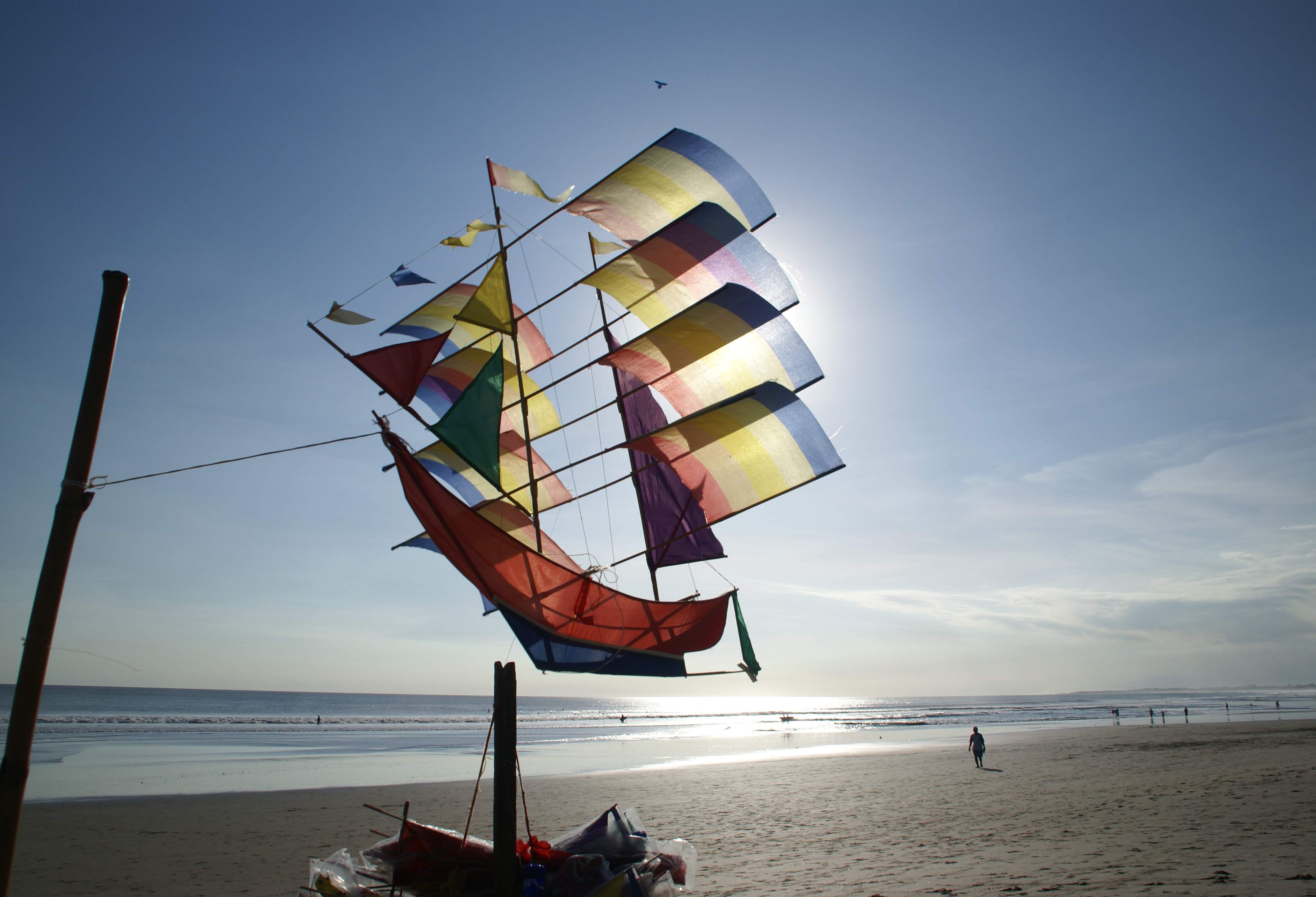 Vliegeren aan het strand van Legian