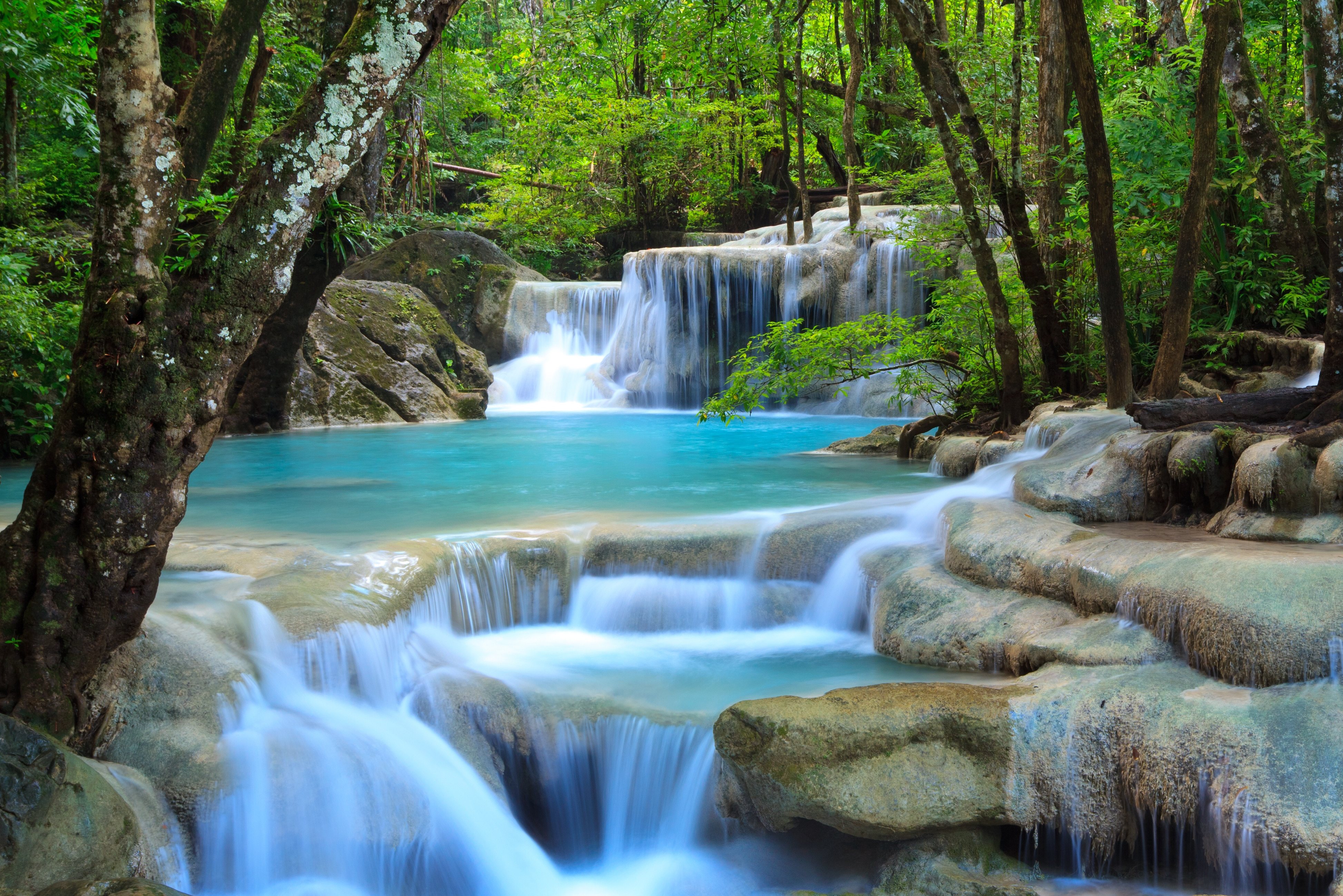 Erawan Watervallen in Kanchanaburi, Thailand