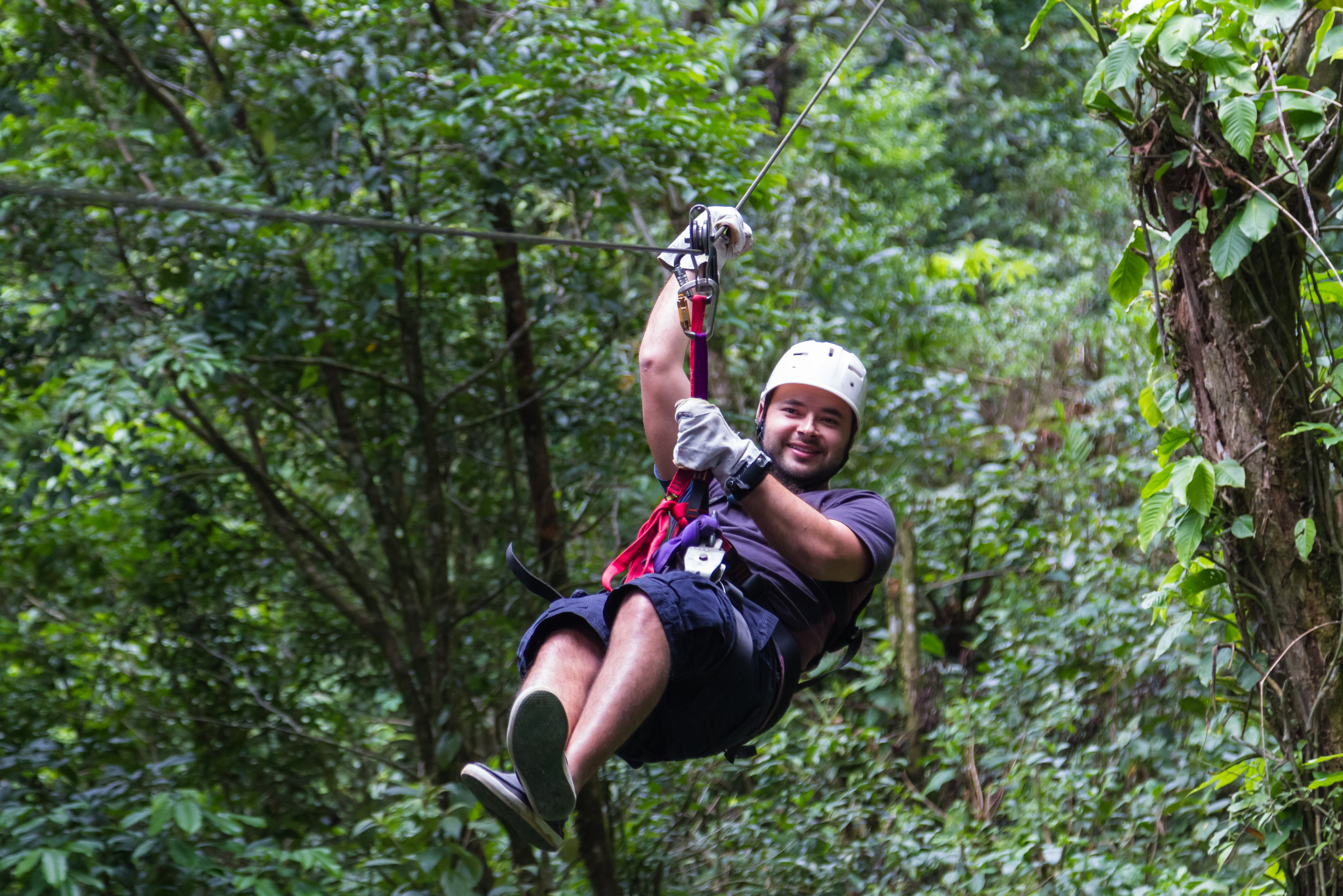 what is a canopy tour in costa rica