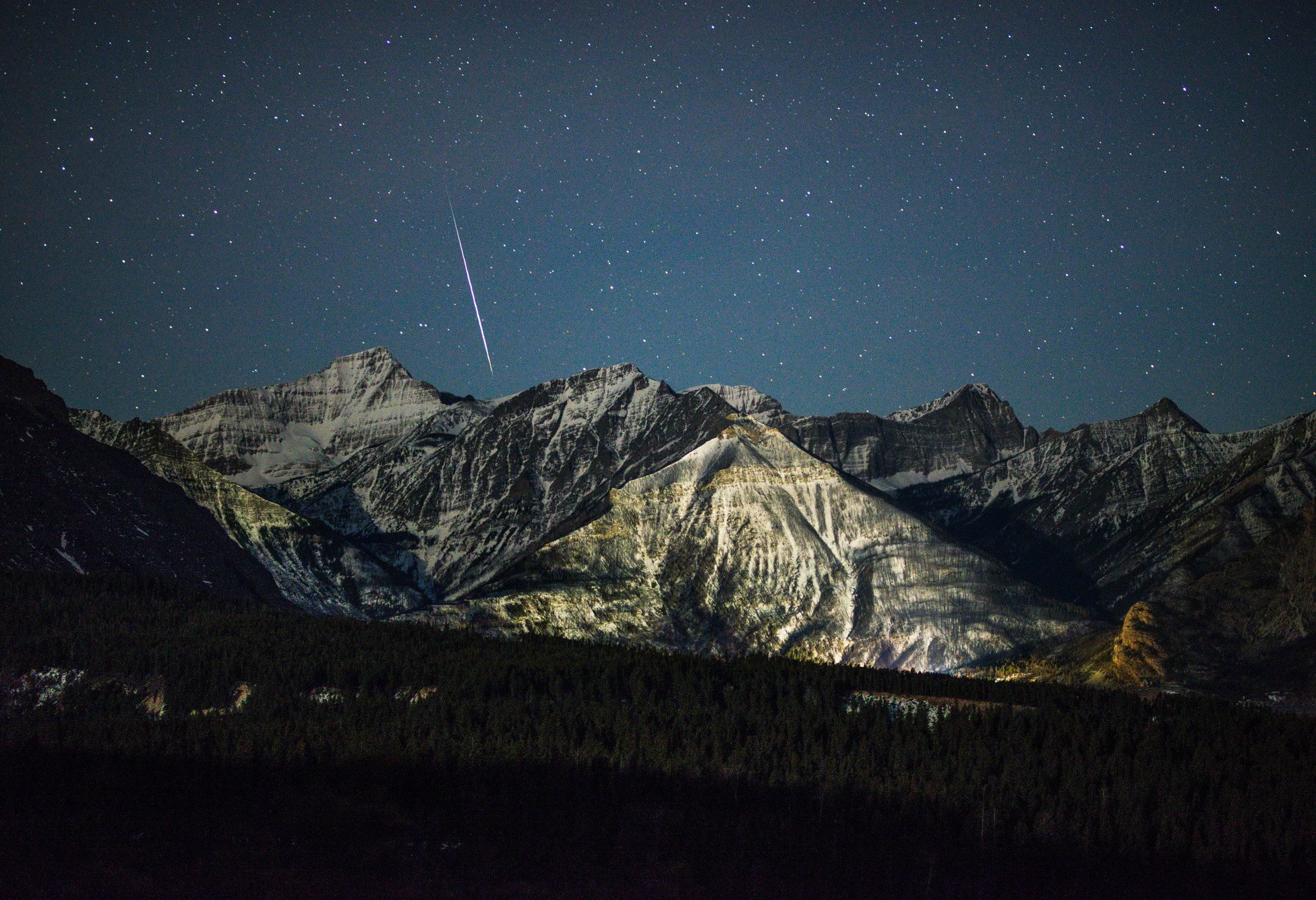 canada-jasper-dark-sky-preserve-met-bergen