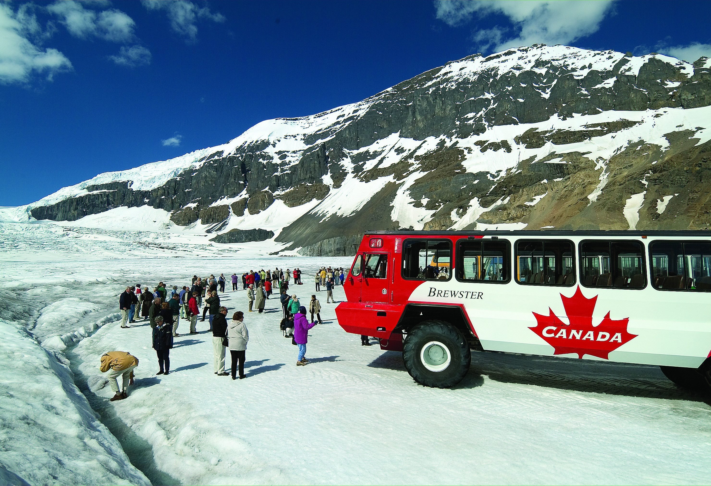 canada-columbia-icefields-brewster-glacier-adventure-ice-explorer-7