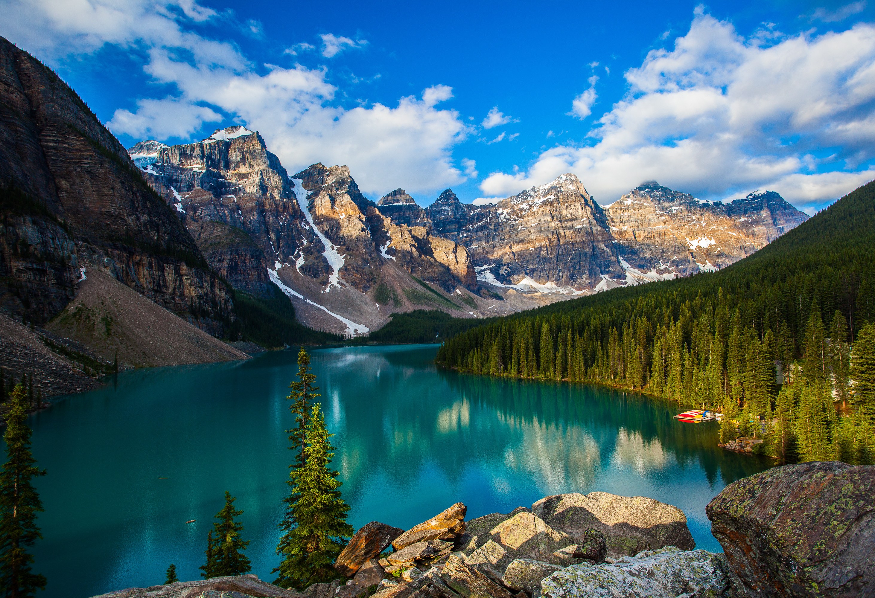 canada-banff-moraine-lake-zonsopkomst-bij-de-valley-of-ten-peaks