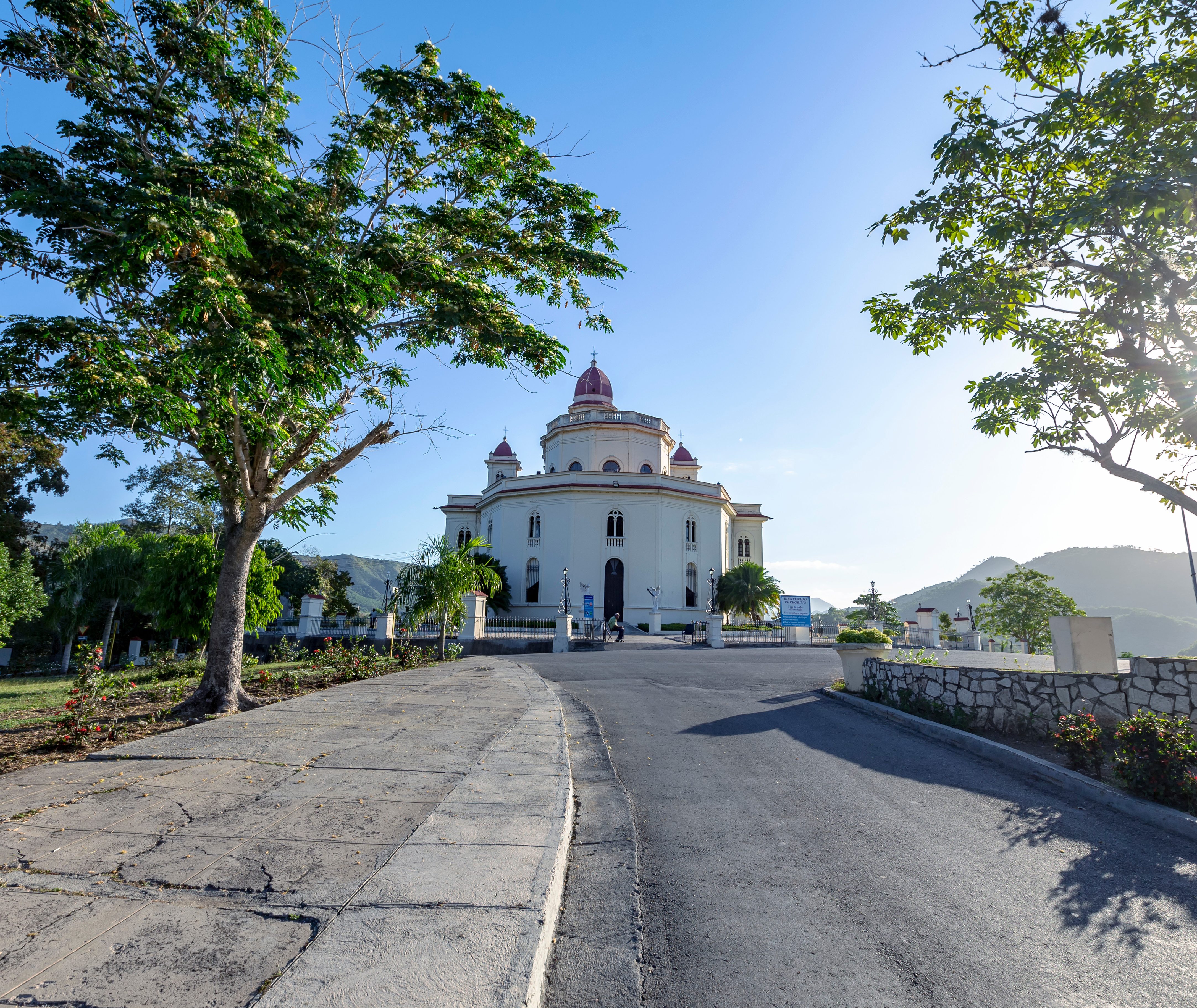 De basiliek in de omgeving van Santiago de Cuba, Cuba
