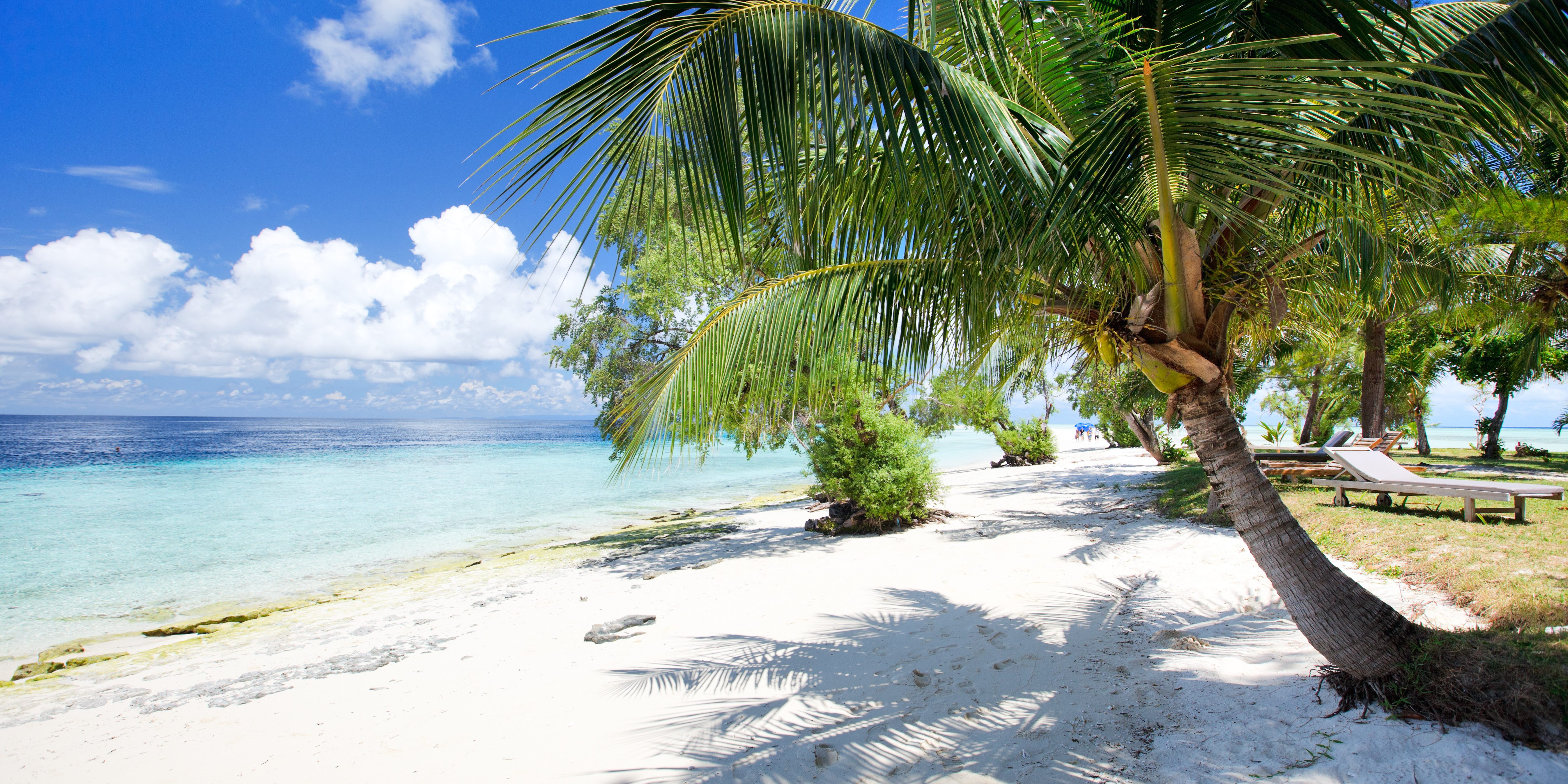 Een mooi strand in Maleisisch Borneo