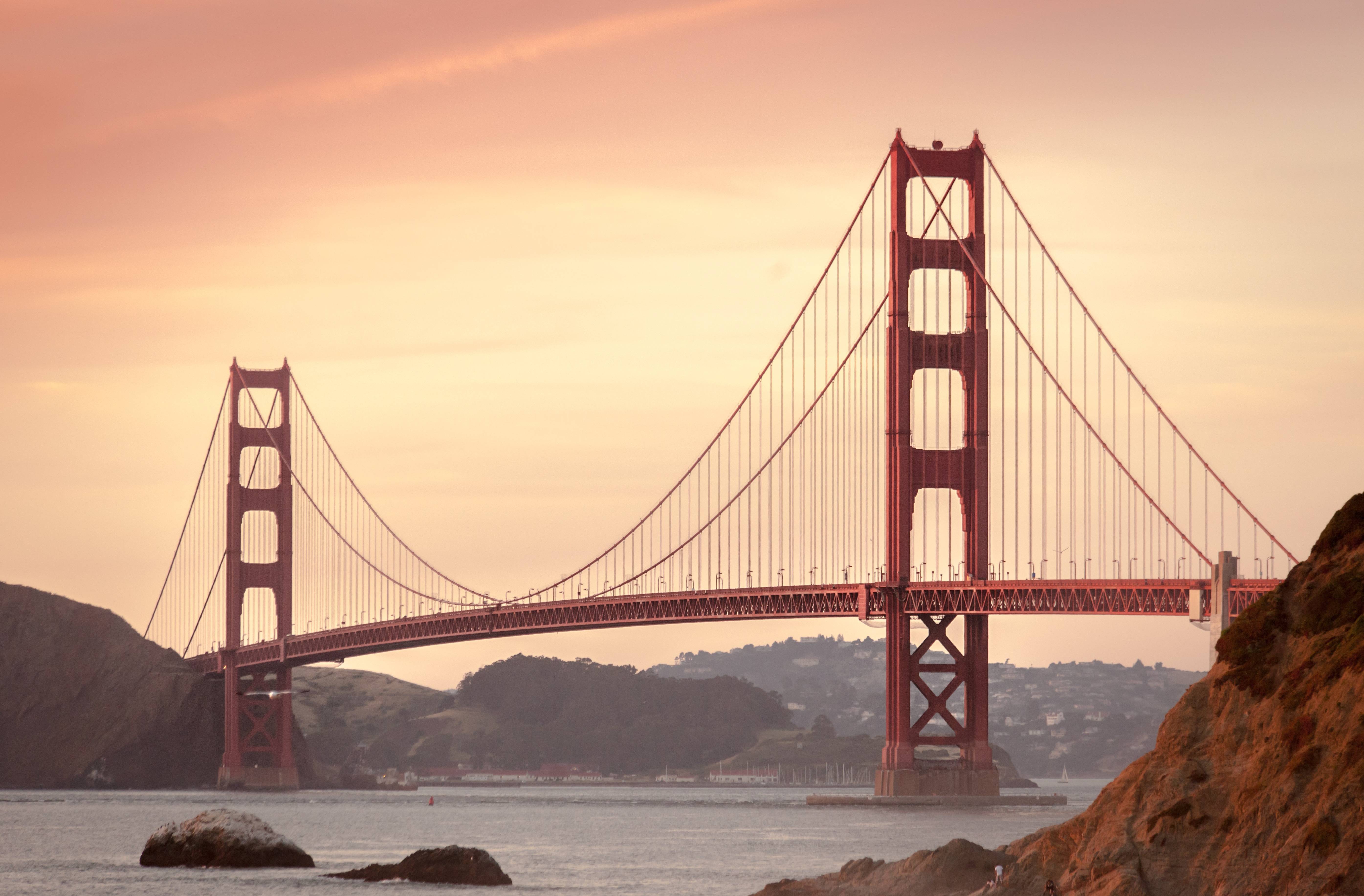 День в сан франциско. Мост золотые ворота в Сан-Франциско. Мост Golden Gate в Сан-Франциско. Мост «золотые ворота», Сан-Франциско, Калифорн. Мост Сан Франциско золотые ворота w.