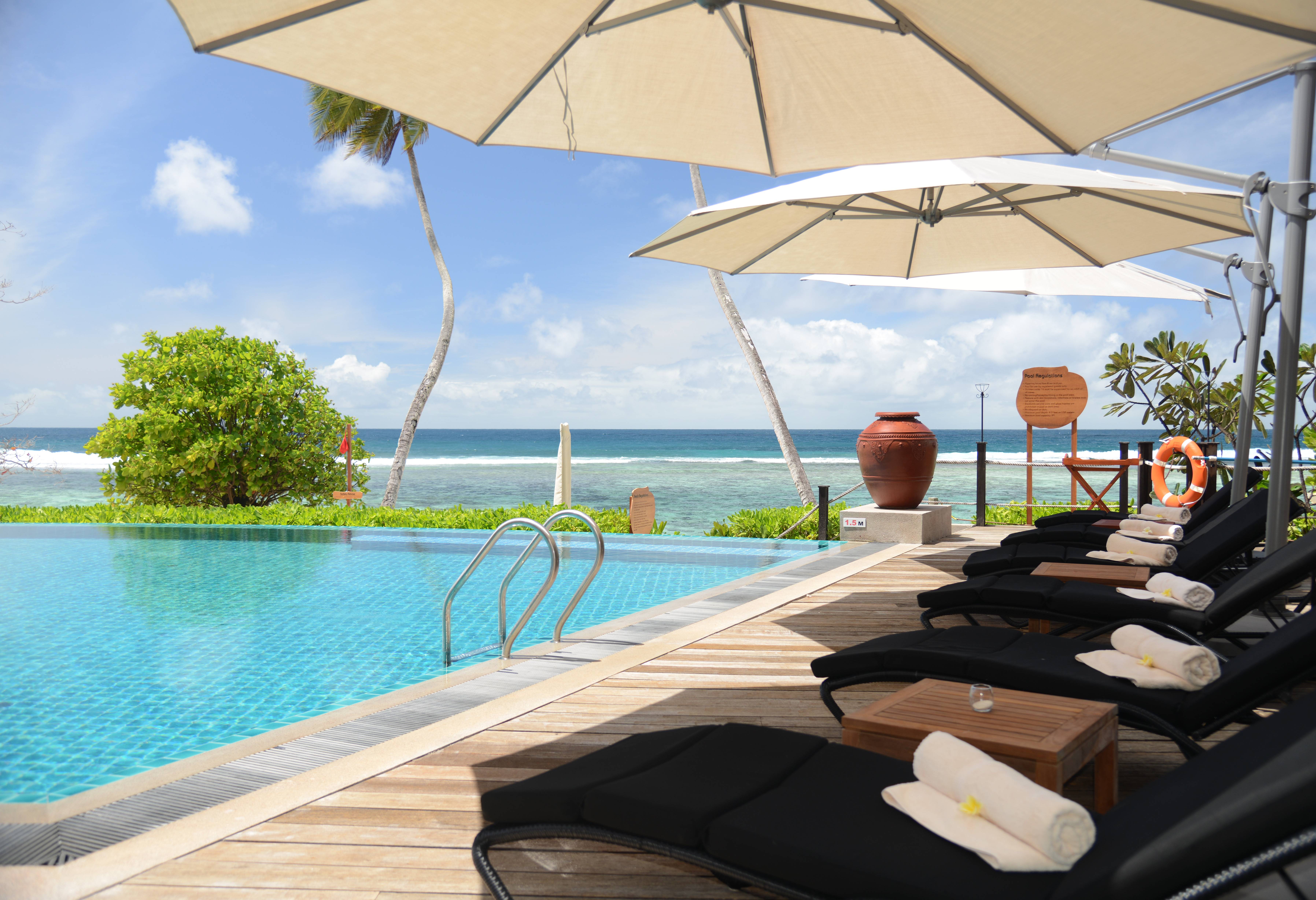 Zwembad van DoubleTree by Hilton Seychelles