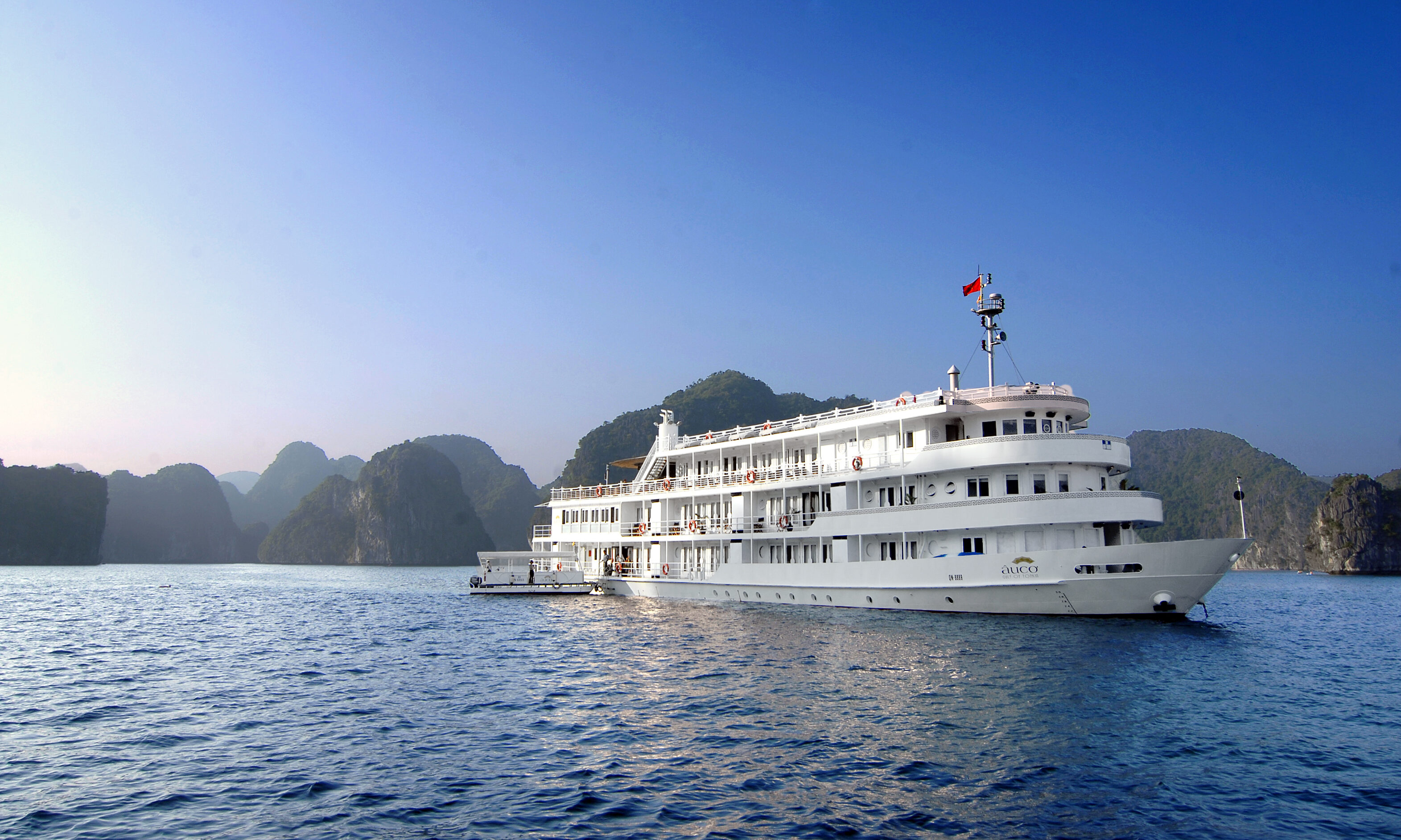 The Au Co Cruise Halong Bay Vietnam