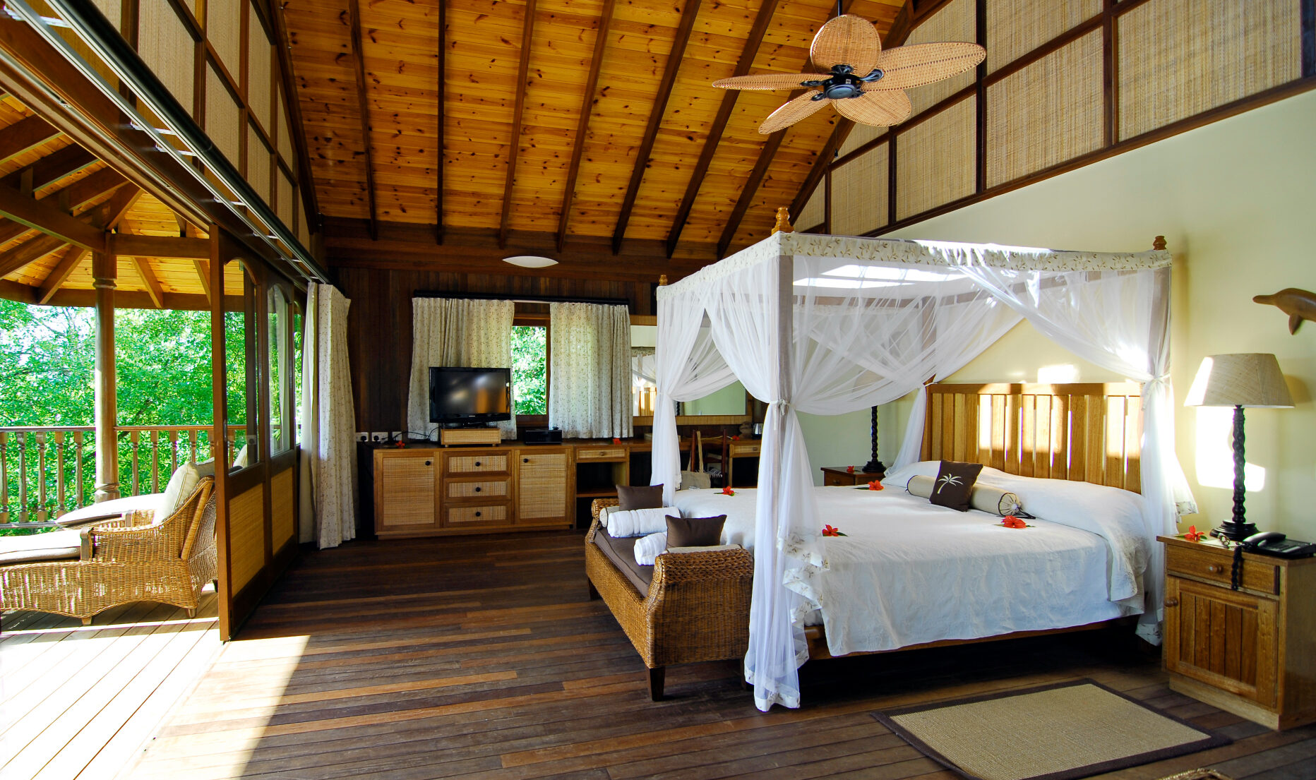 Hideaway Villa Cerf Island Resort