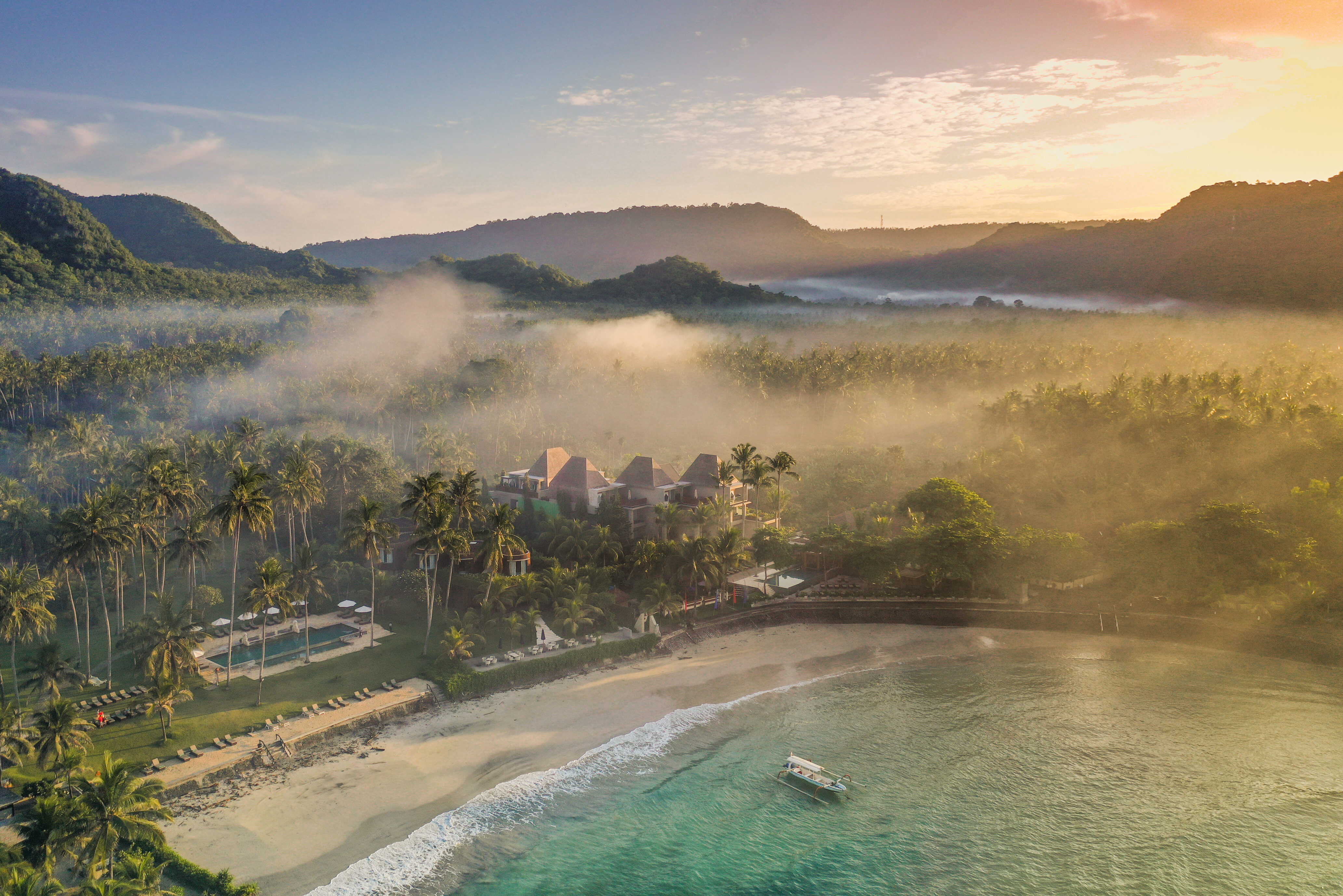 Overzicht van het Candi Beach Resort in Candidasa op Bali