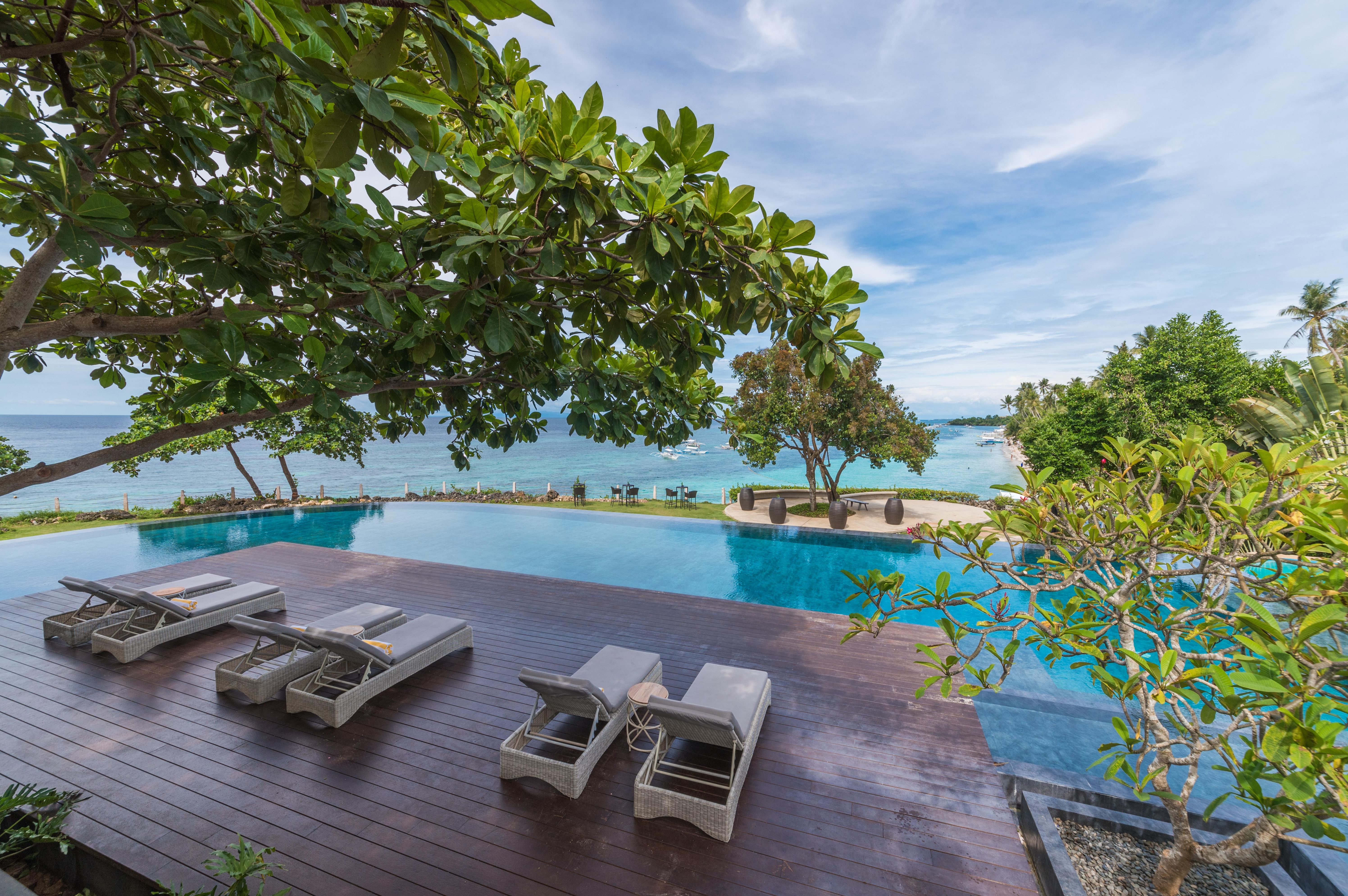 Filipijnen-Bohol-Panglao-Amorita-Resort-Infinity-Zwembad