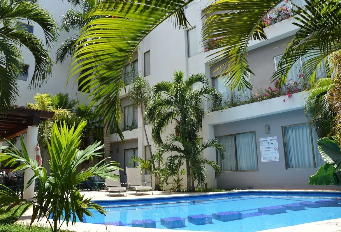 Mexico Cancun Ambiance Suites Zwembad