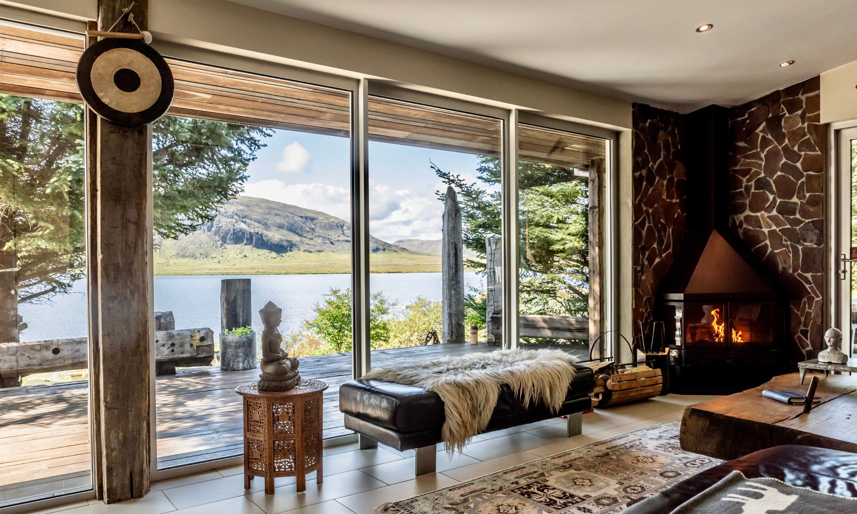 Icelandic Luxury Lodges - Lakefront Villas