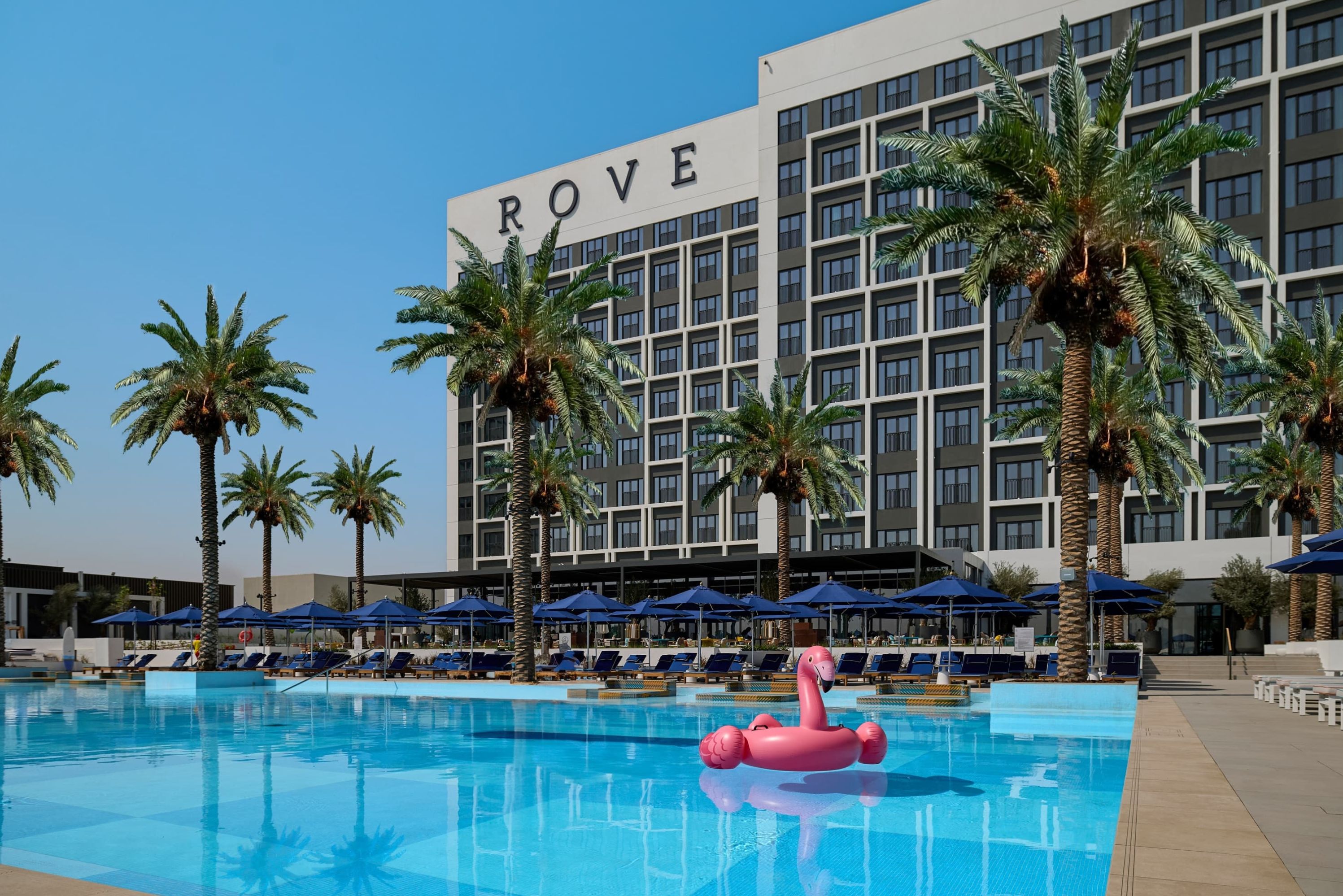 UAE Ras Al Khaimah Rove Al Marjan Island Hotel Zwembad