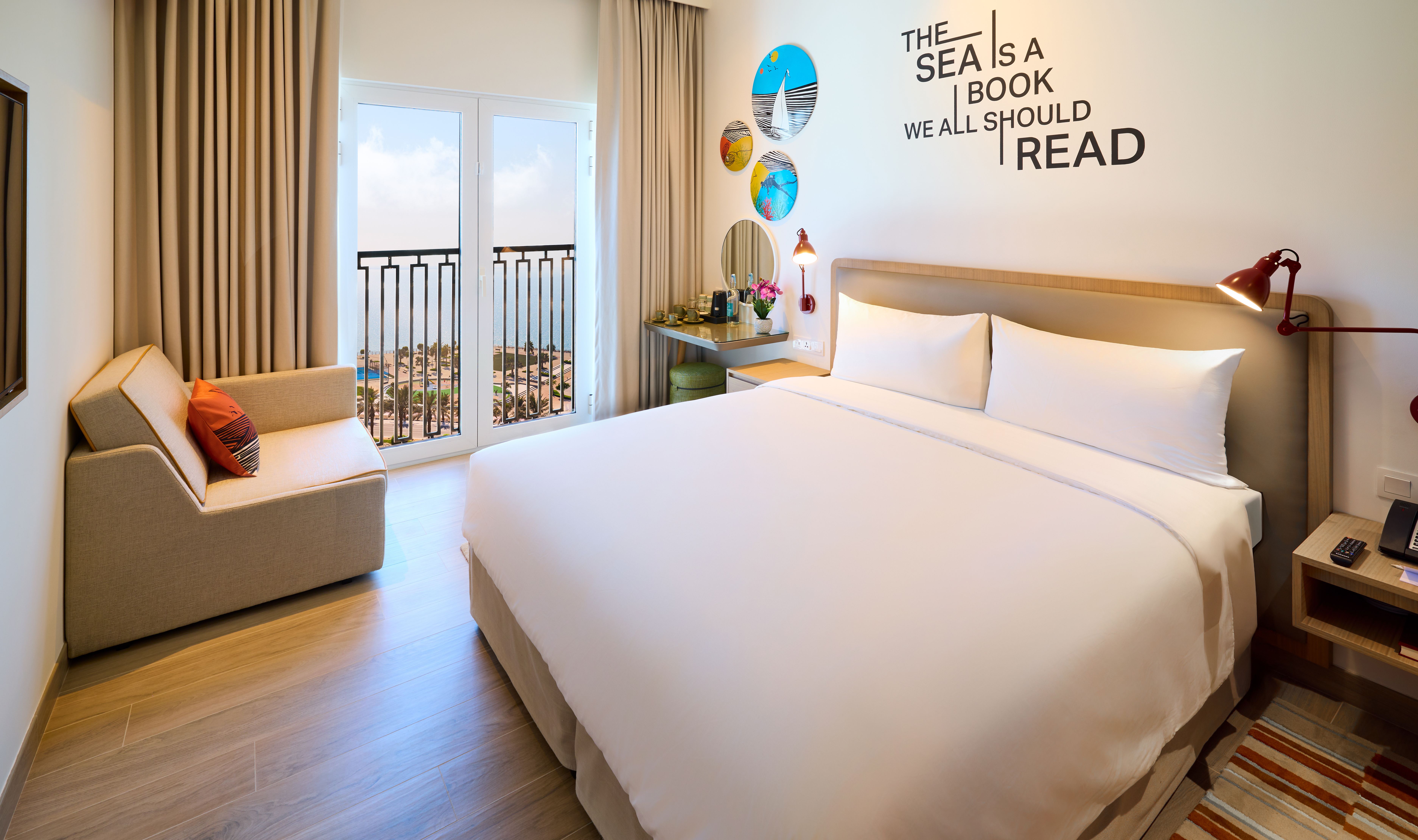 UAE Ras Al Khaimah Rove Al Marjan Island Hotel Rover Kamer