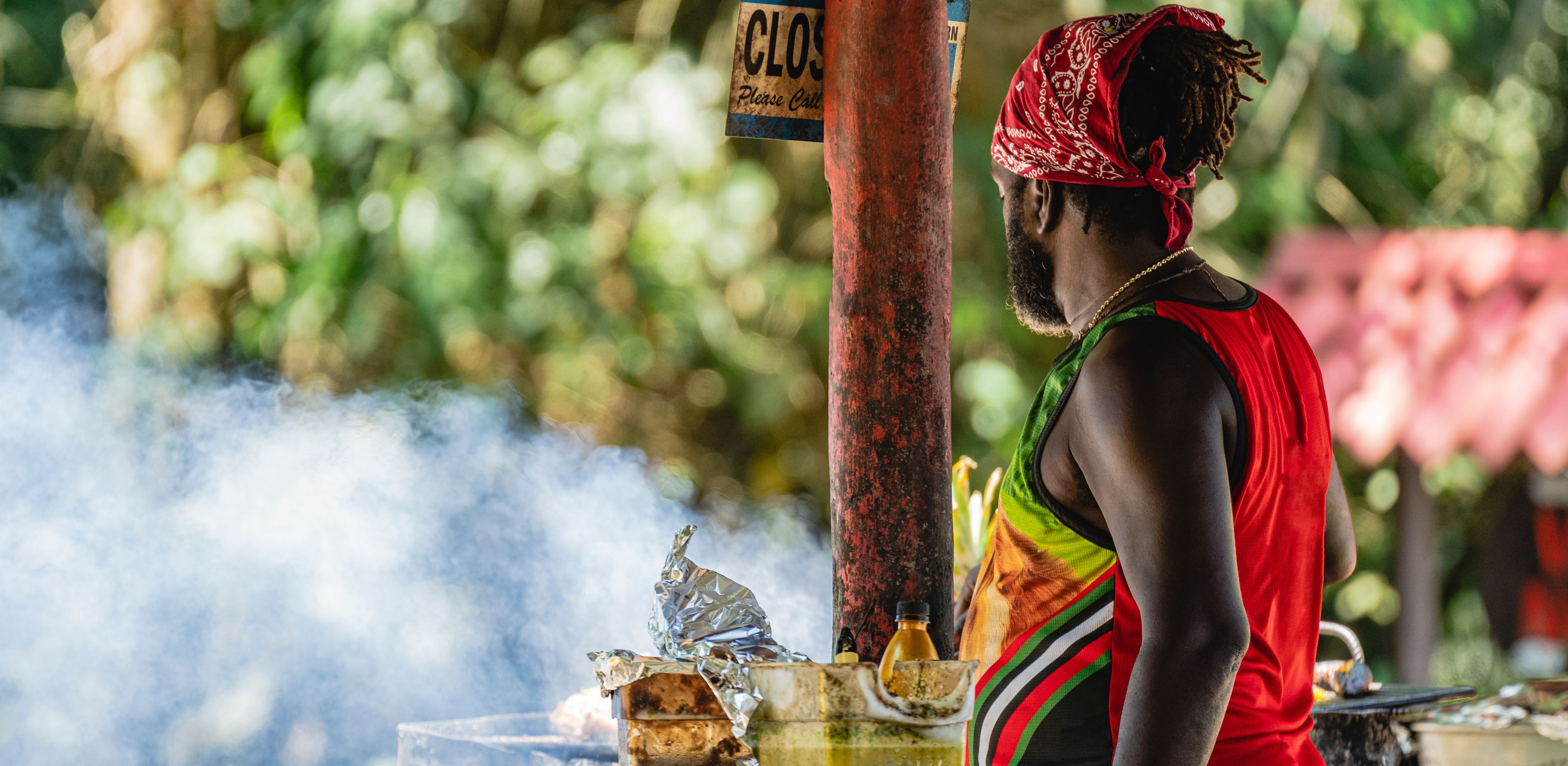 Costa-Rica-locale-bevolking-eten-aan-het-koken