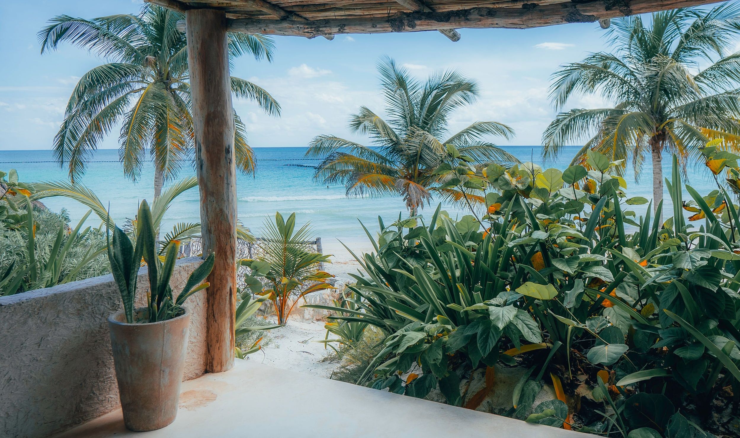 Pocna Tulum Deluxe Beach Front