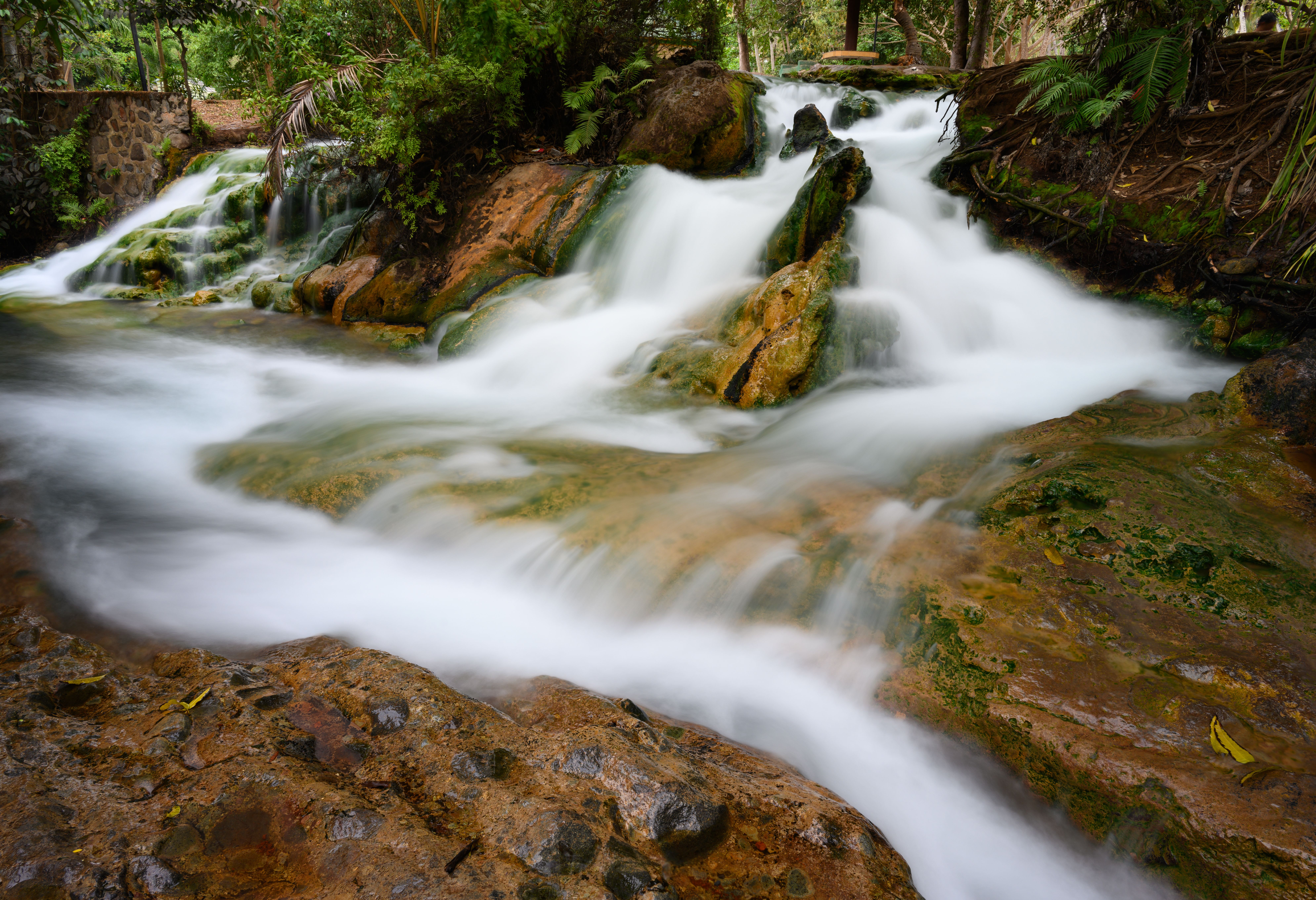 Mangaruda of Soa Hot Spring op Flores in Indonesie