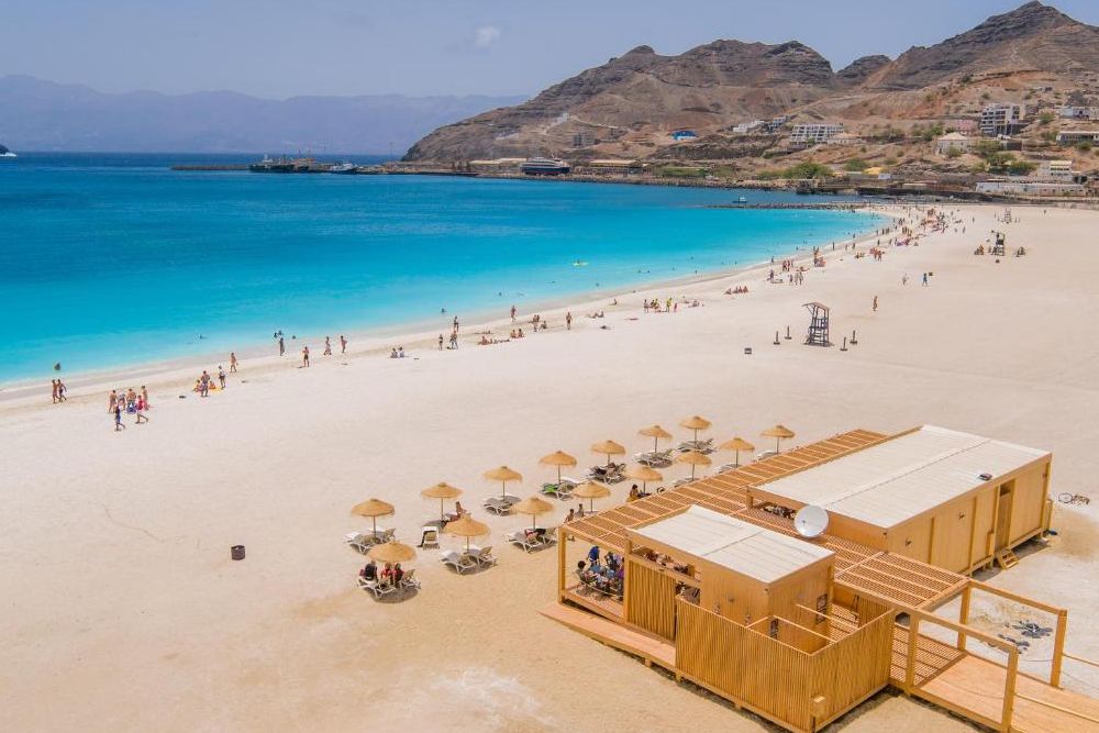 Sao-Vincente-Oasis-Porto-Grande-beach-club