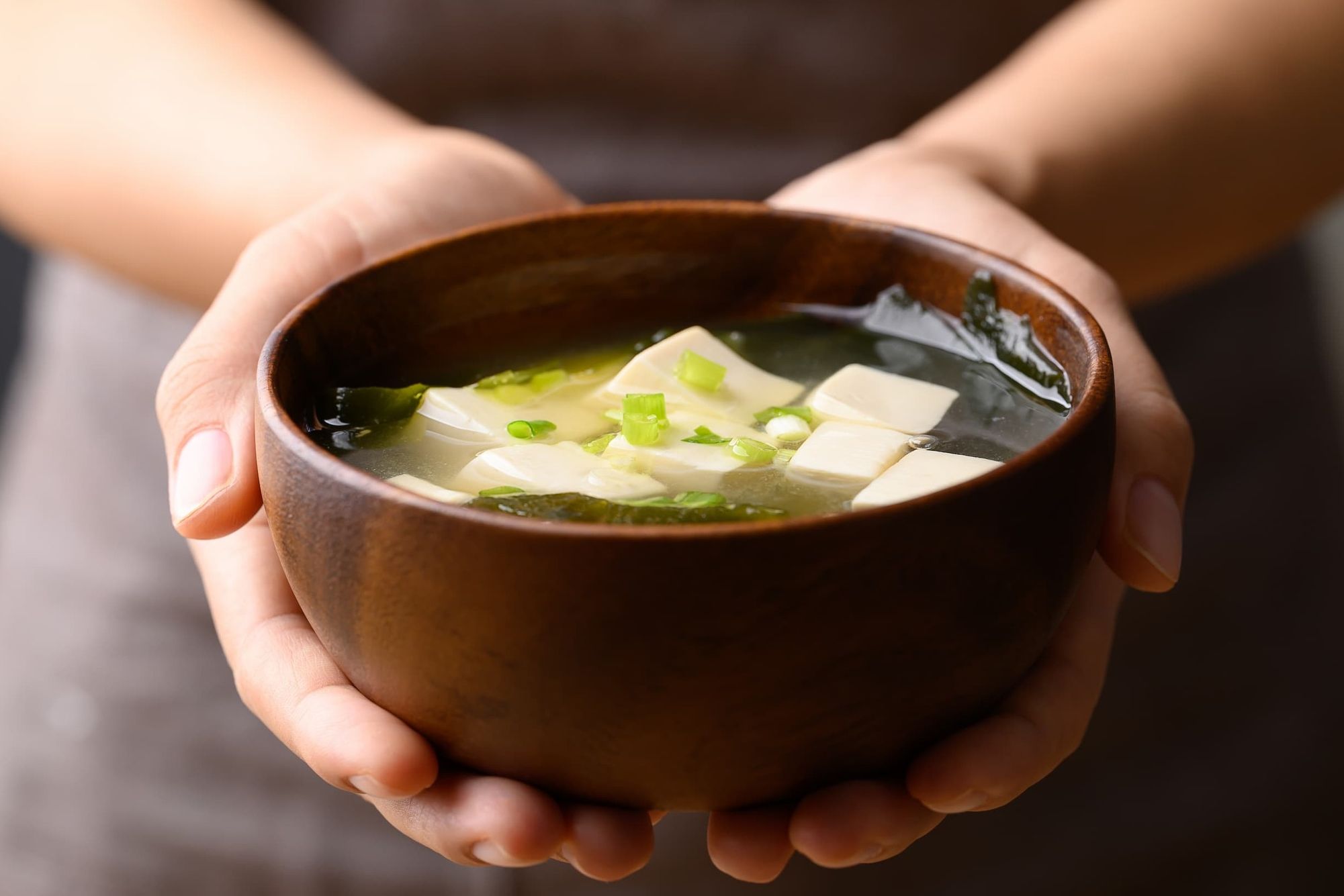 Kom Miso soep tijdens kookworkshop