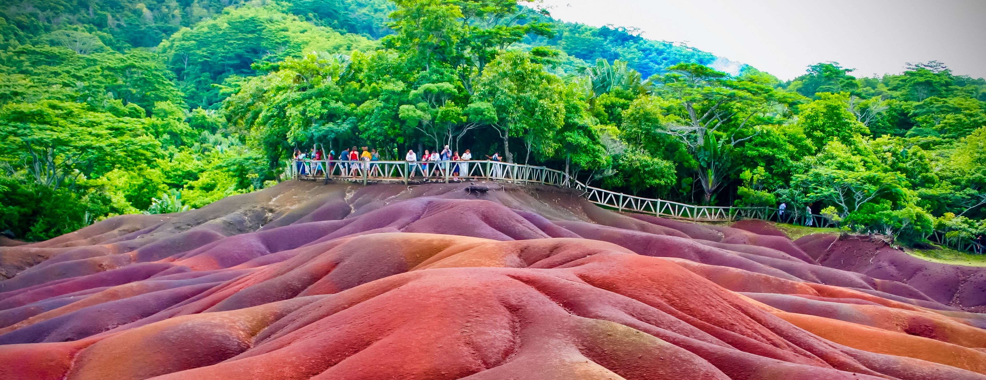 mauritius-chamarel-seven-coloured-earths-2