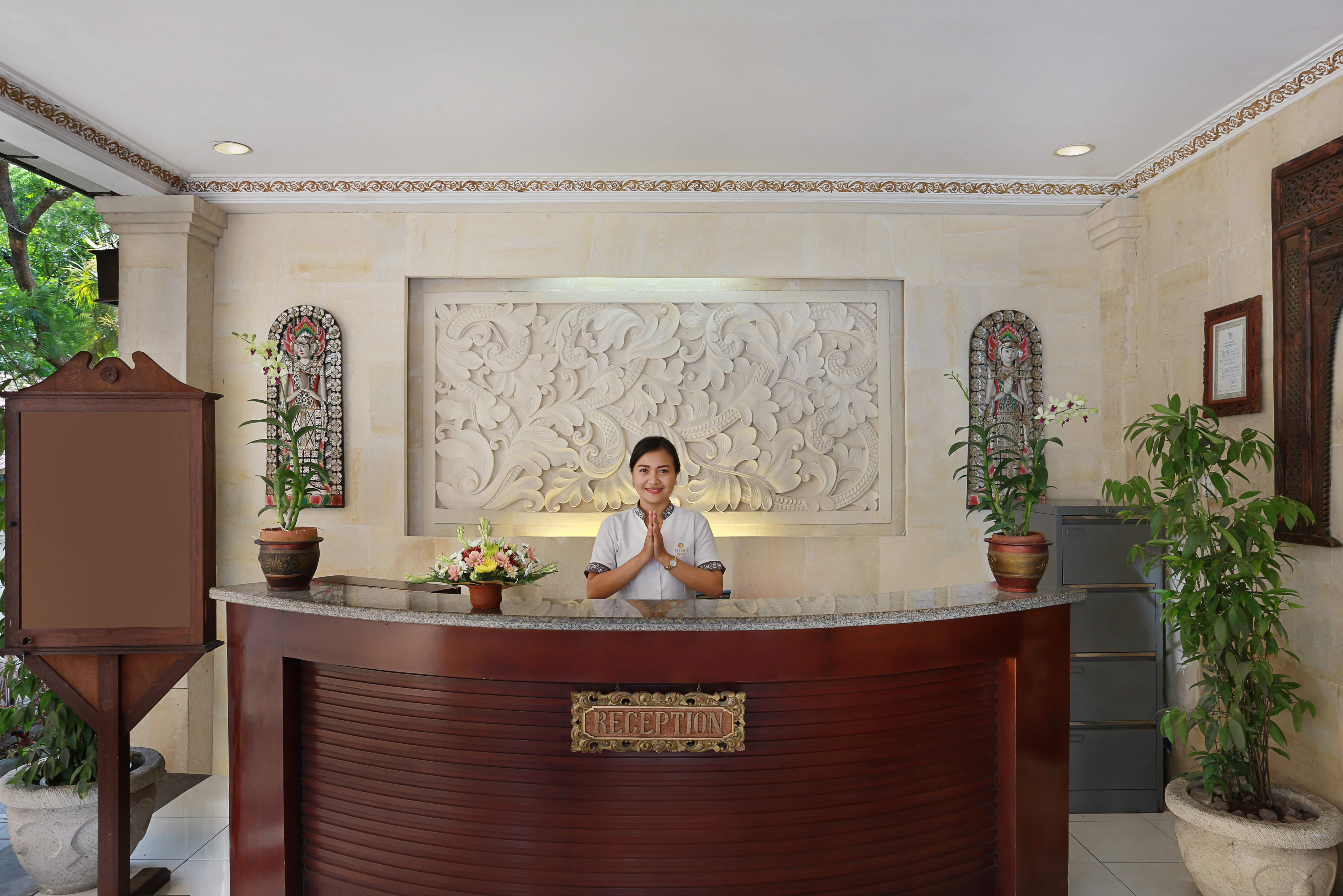 receptie van respati hotel in bali sanur