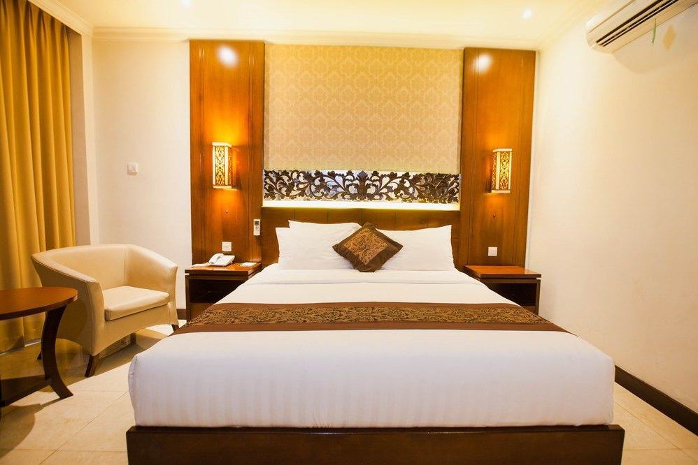 slaapkamer van ari putri hotel op bali sanur beach