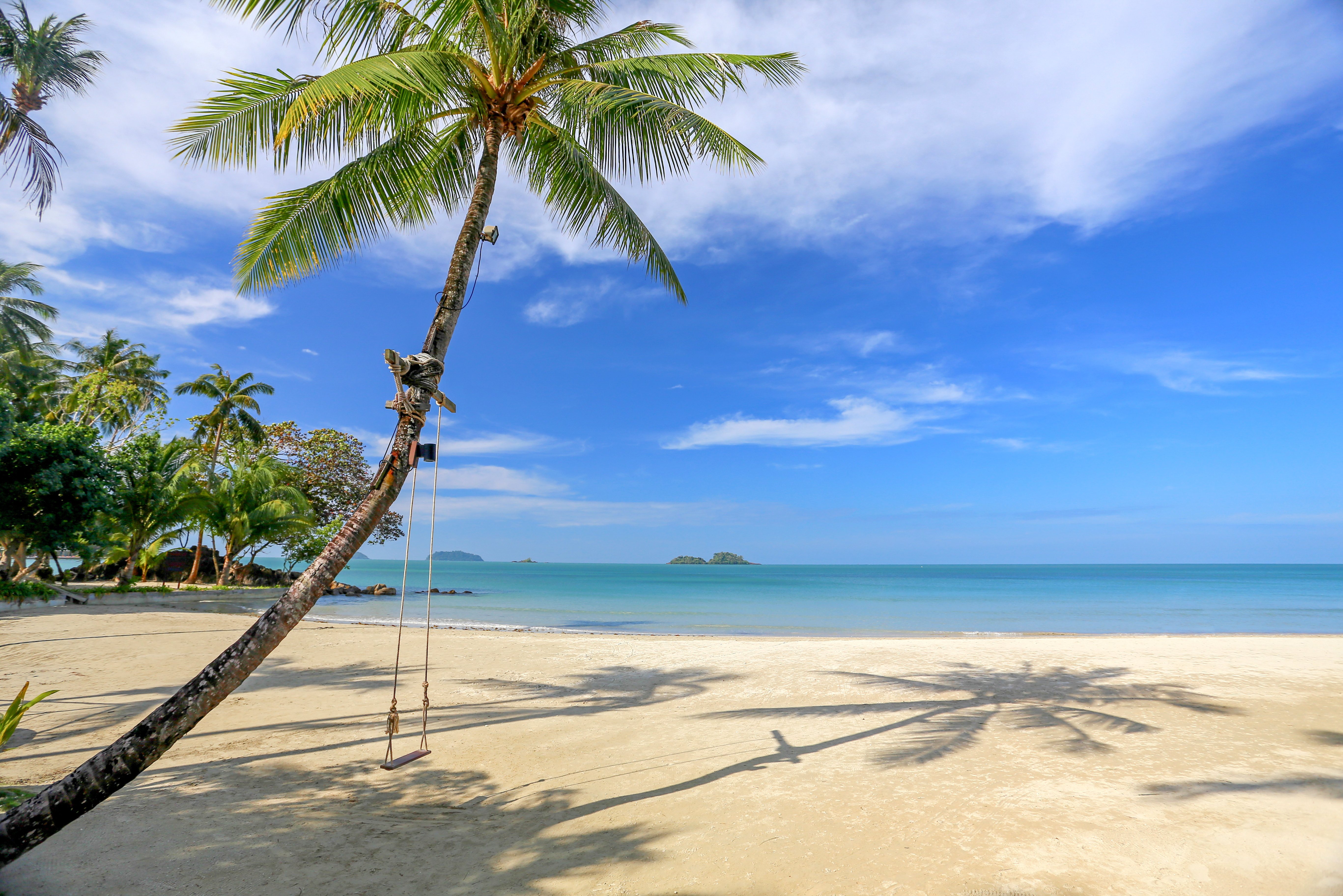 Strand bij The Dewa op Koh Chang, Thailand