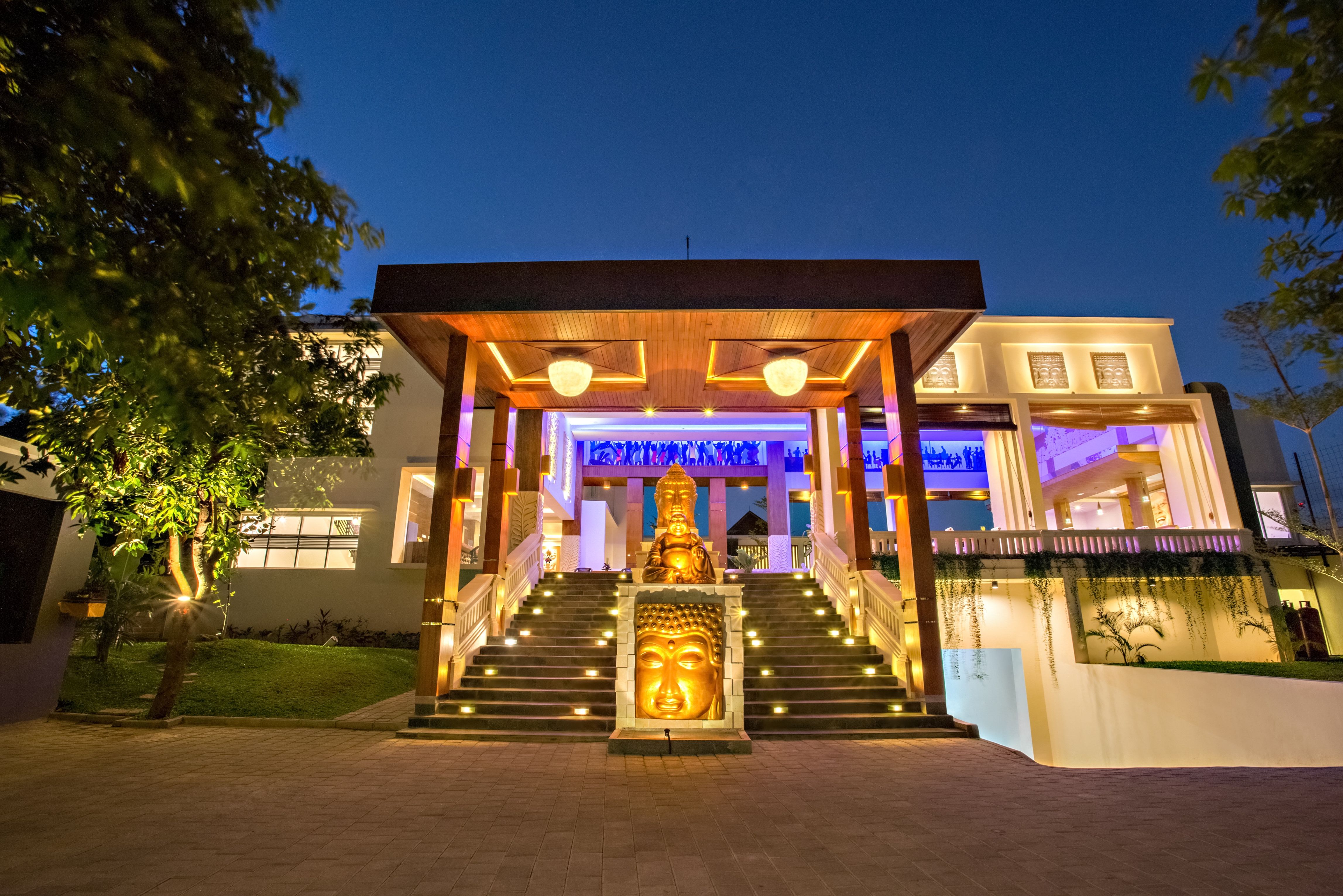 entree van tonys villas resort op bali seminyak