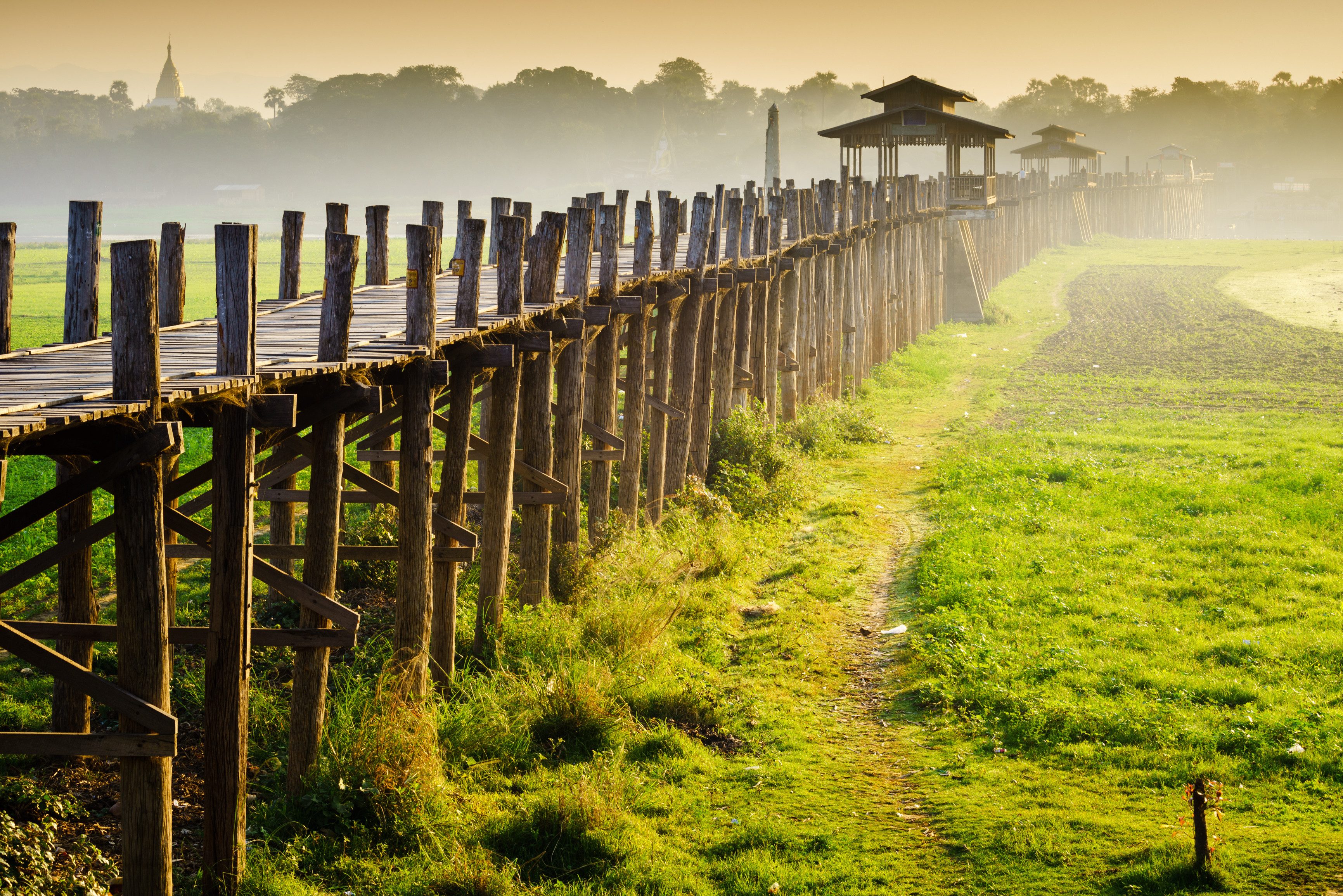 U bein brug in Amarapura vlakbij Mandalay