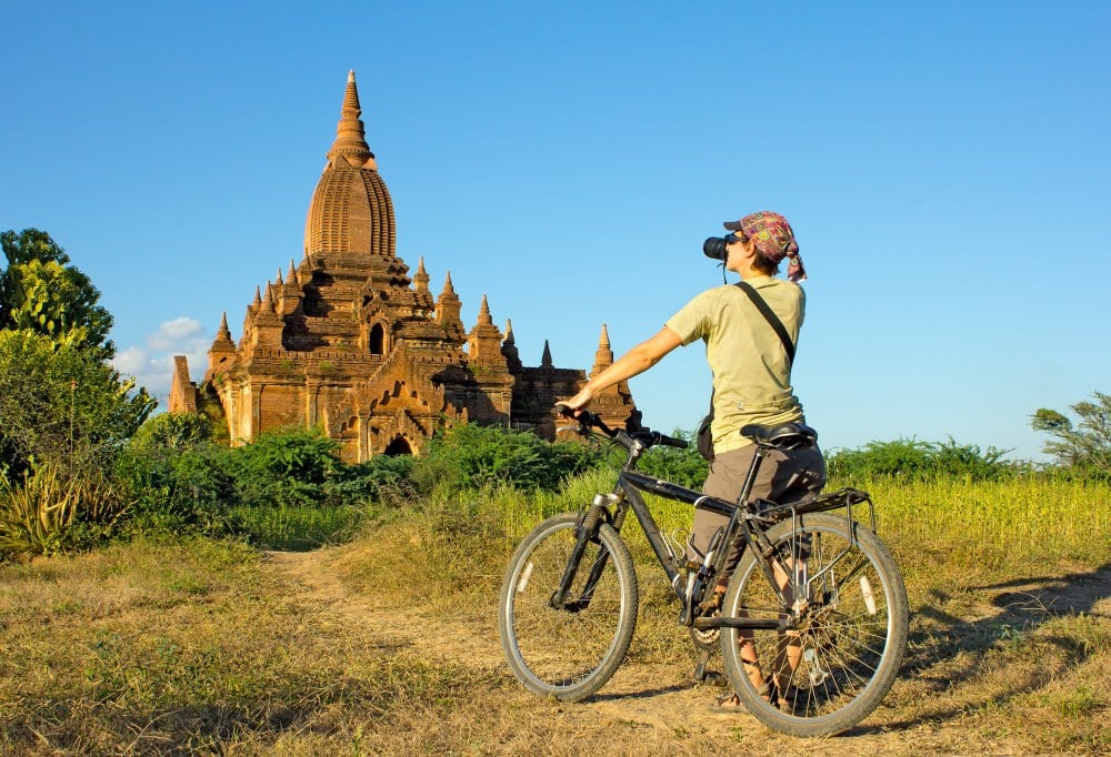 Fietsen in Bagan