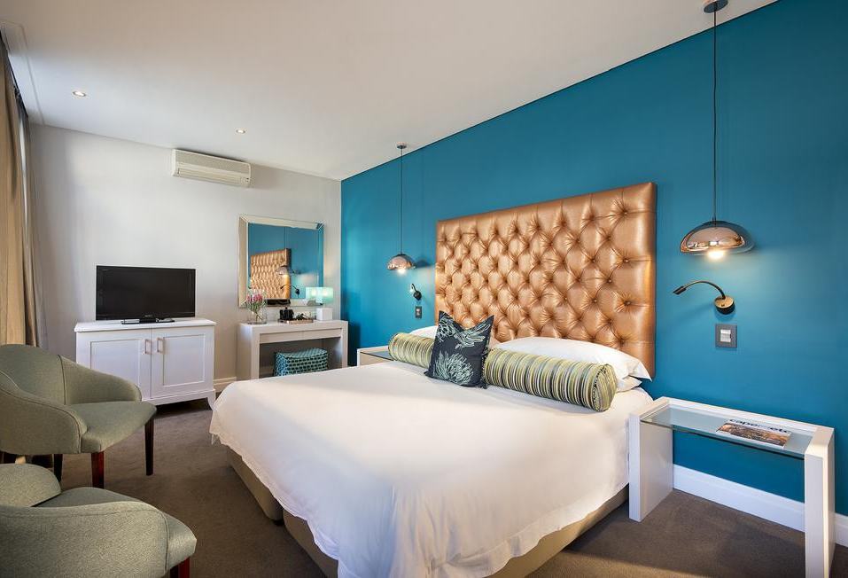 slaapkamer van grand daddy hotel kaapstad in zuid afrika