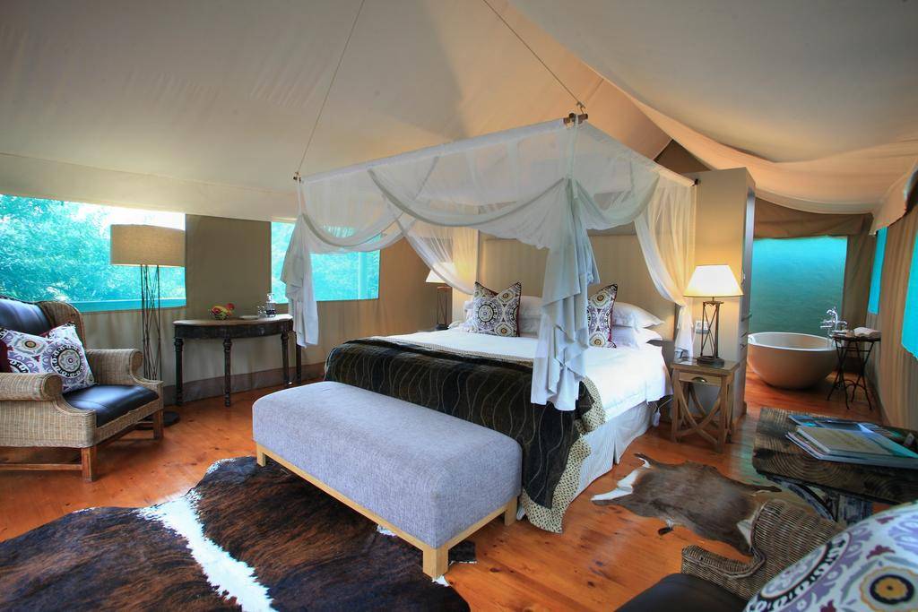 tent kamer van botlierskop game reserve in zuid afrika
