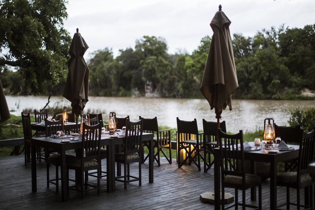 terras in simbavati river lodge in zuid afrika