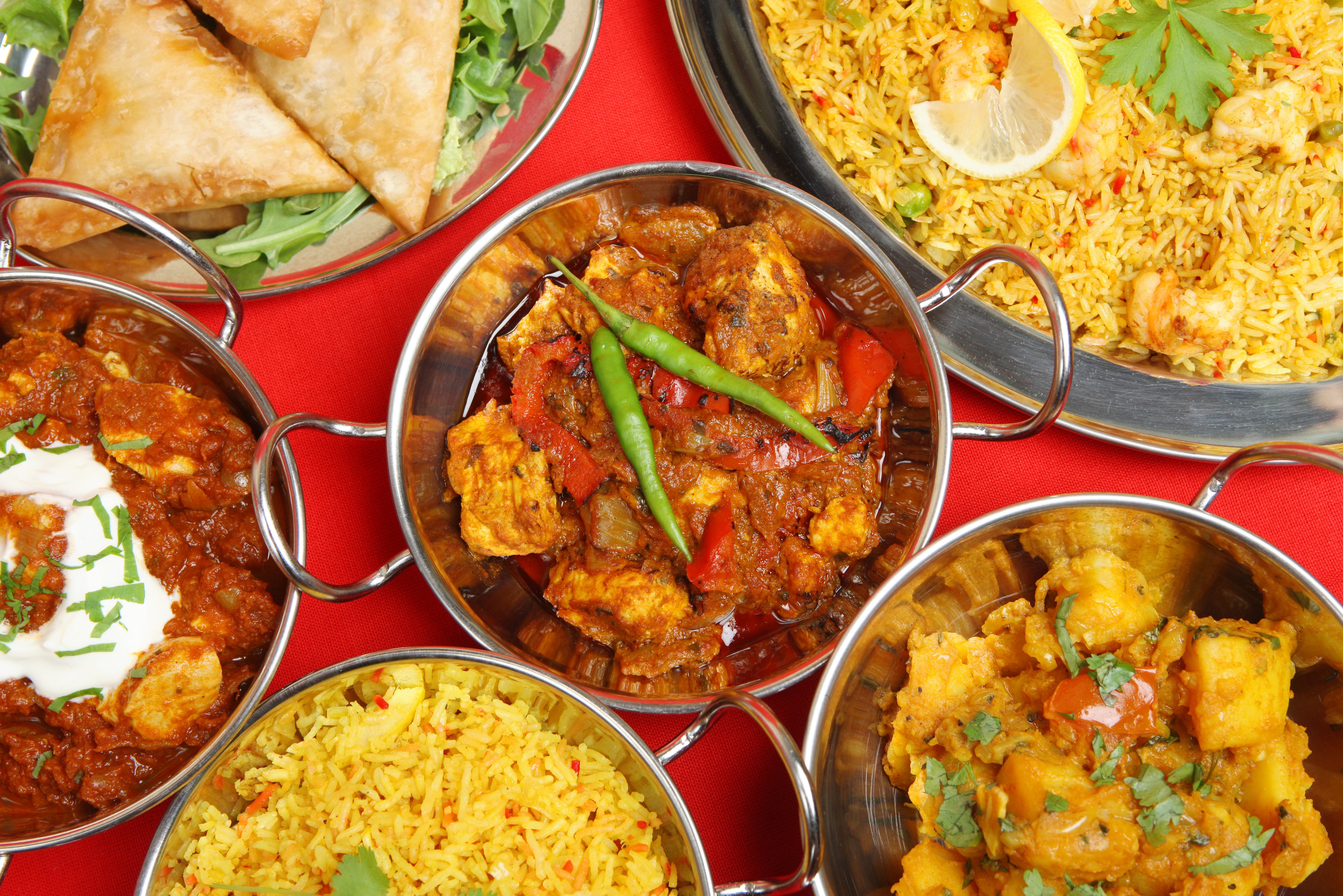 Think of a traditional dish. Индийское карри. Карри индийское блюдо. Curry индийская кухня меню. Вегетарианская кухня Индии.