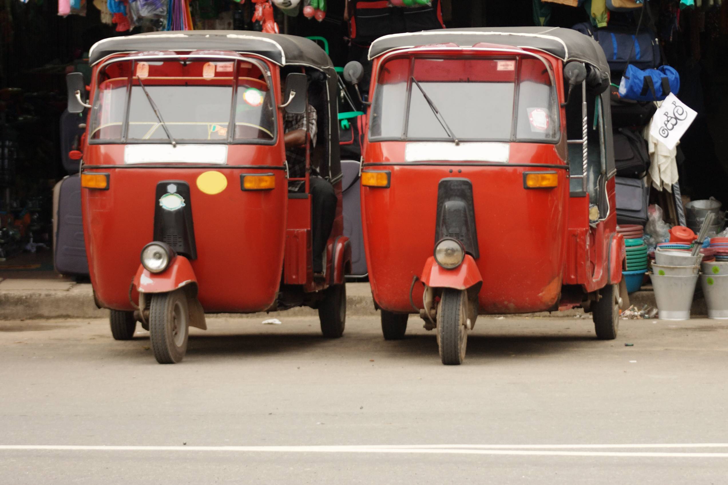 Tuk tuk in Colombo