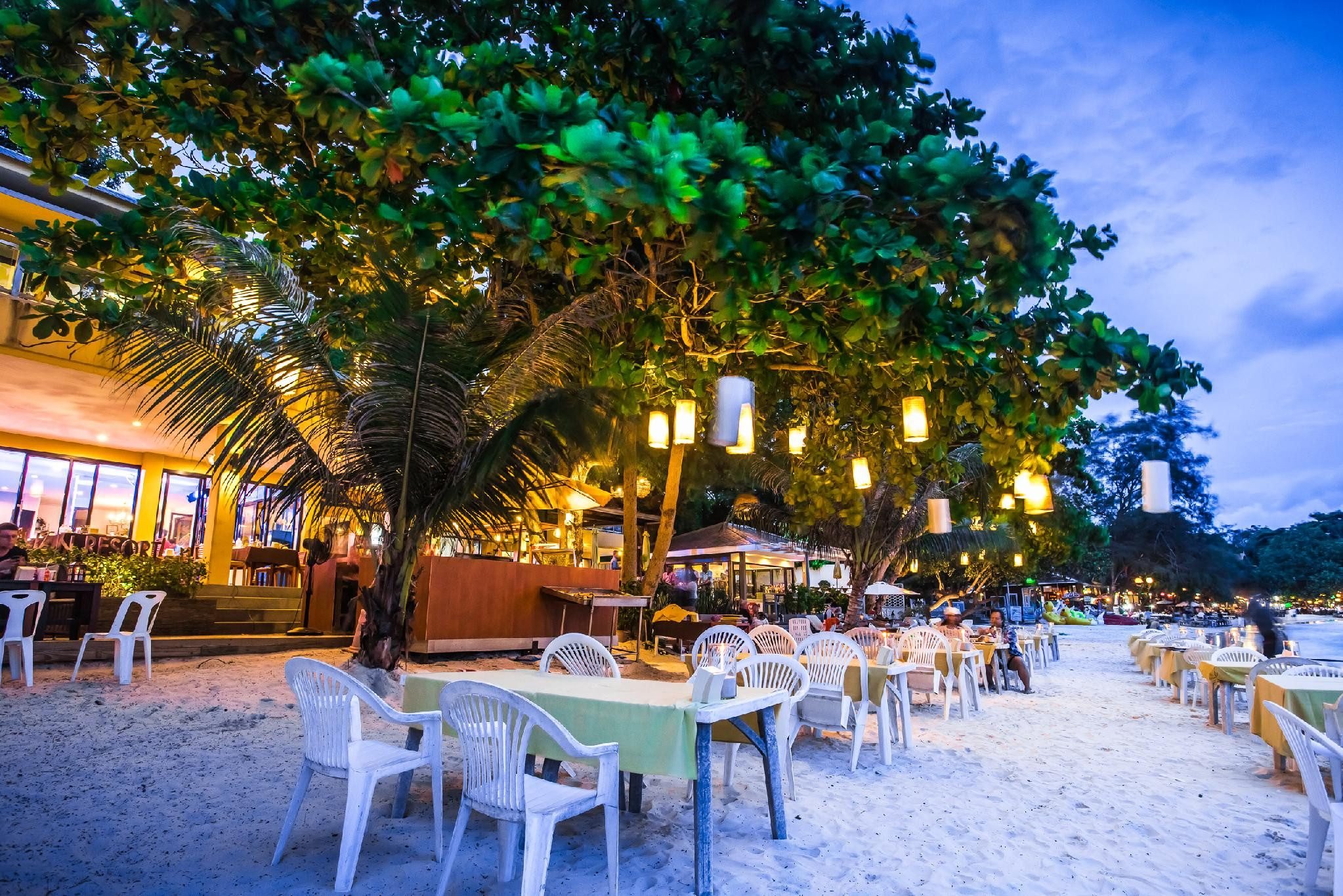 Vong Deuan Resort I Koh Samet, Thailand 333travel
