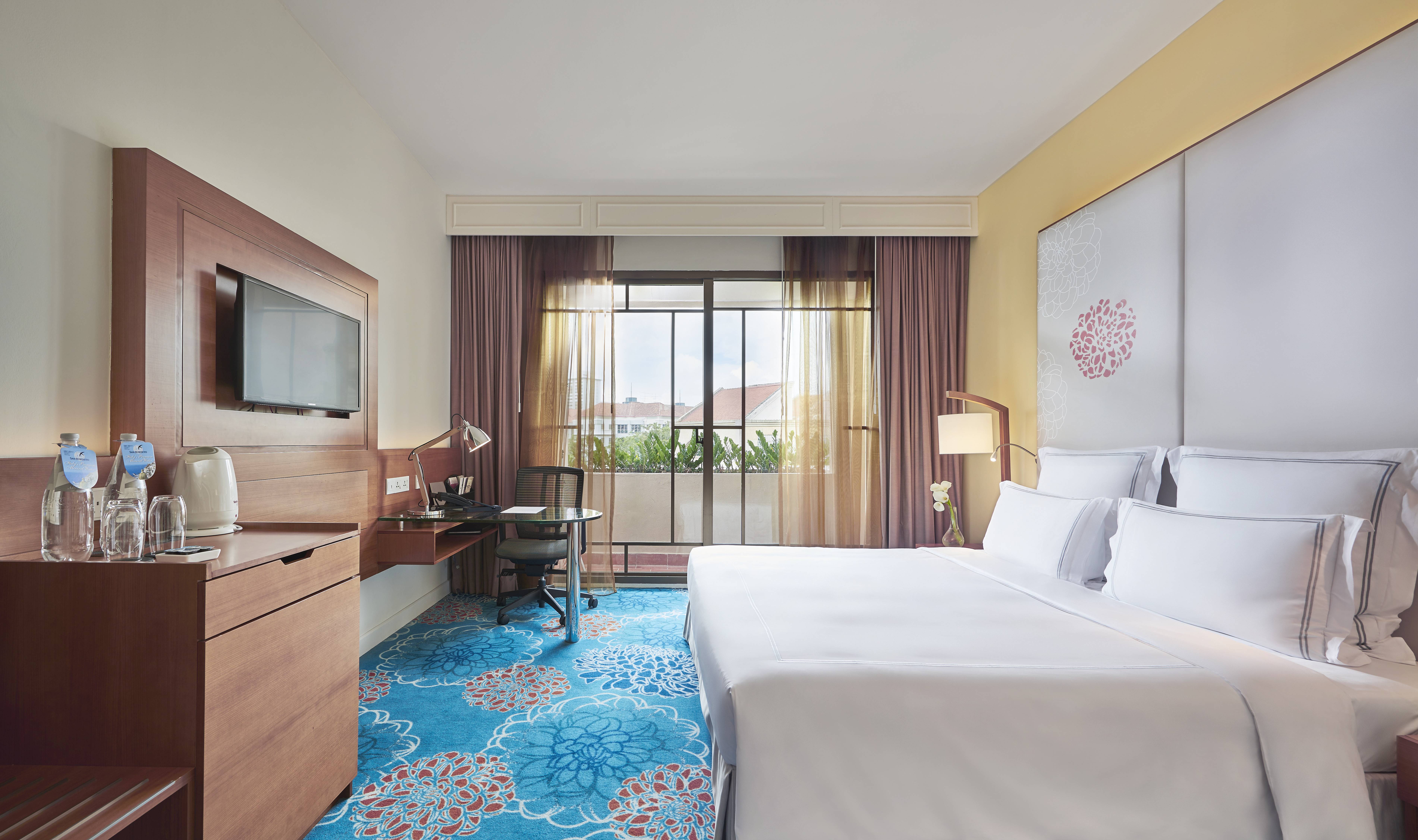 Swissotel Merchant Court Hotel Premier room