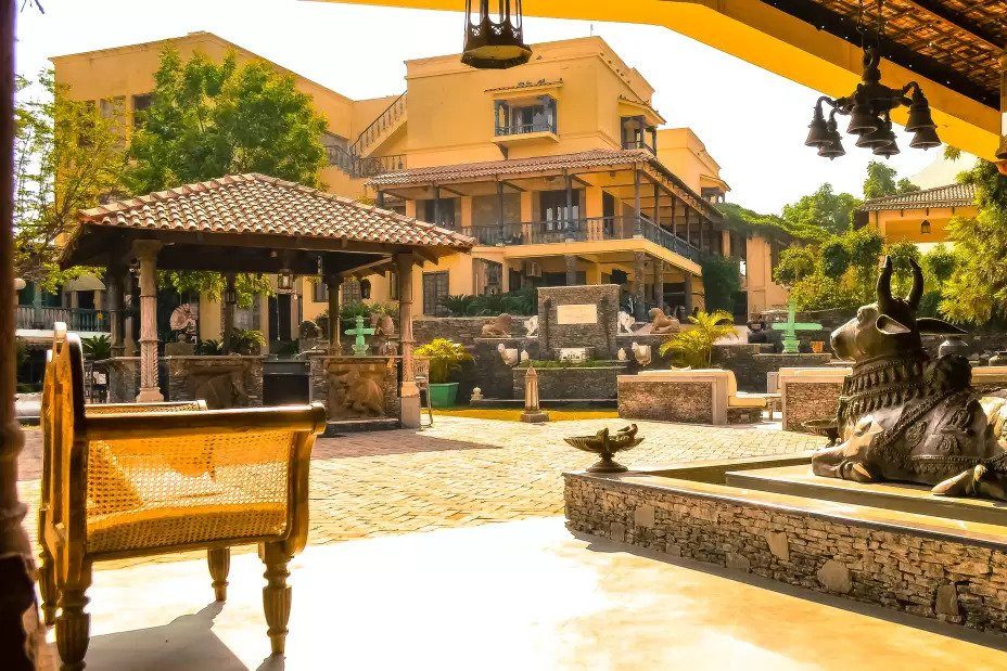 india udaipur the royal retreat resort