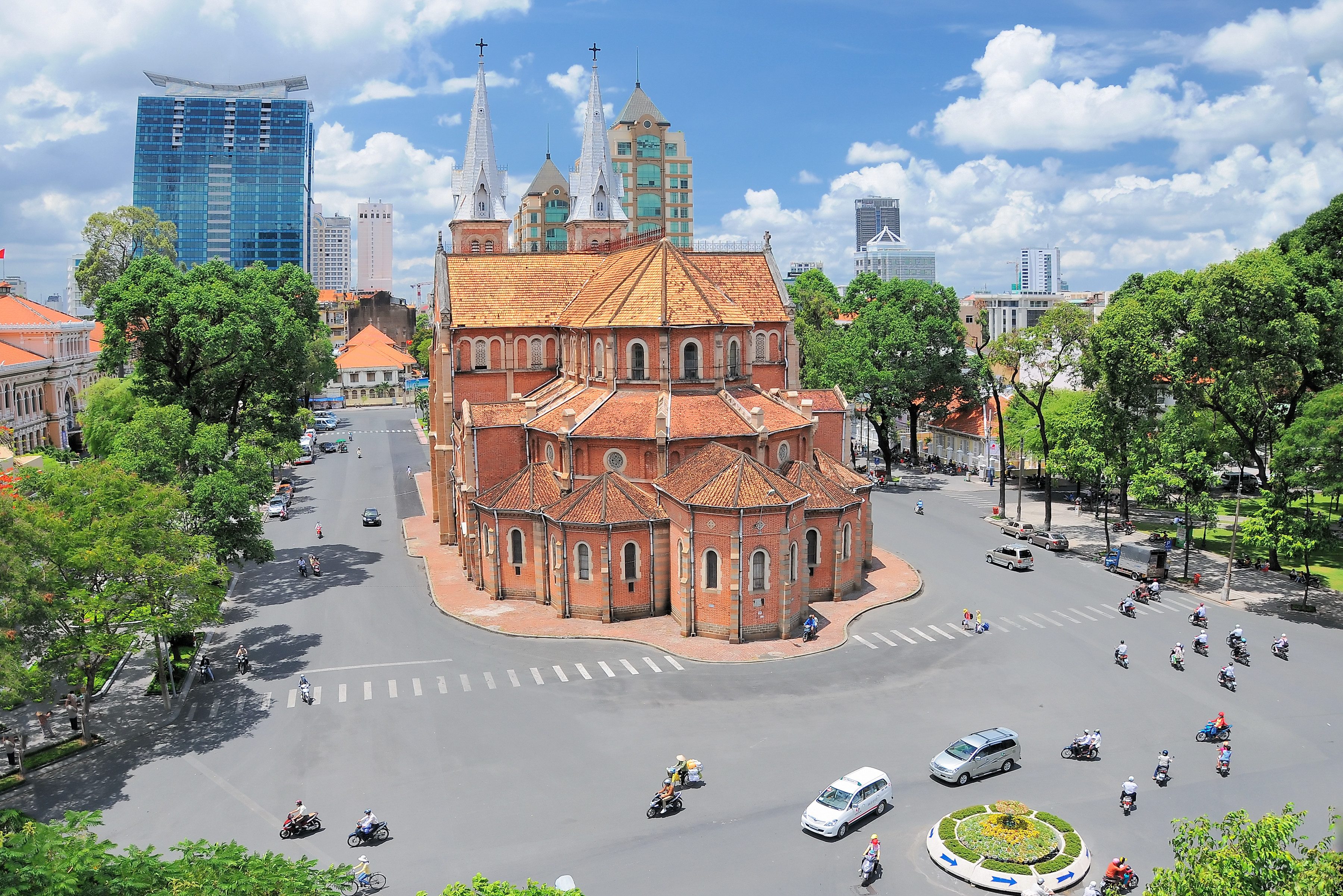 Notre Dame basiliek in Ho Chi Minh Stad in Vietnam