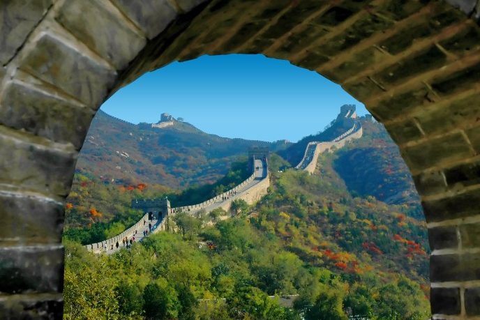 Doorkijkje op de Chinese Muur bij Beijing