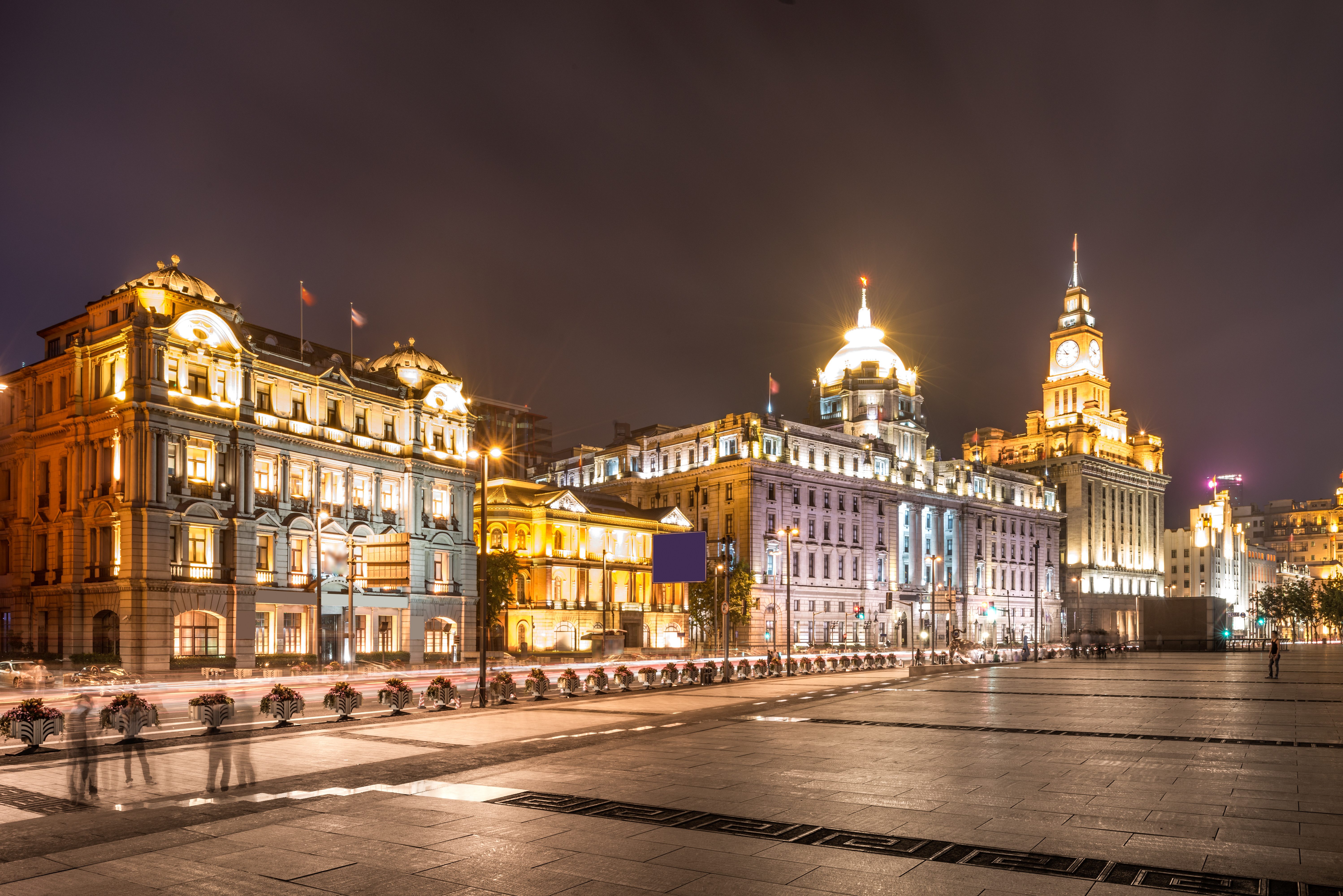 The Bund in Shanghai in de avond
