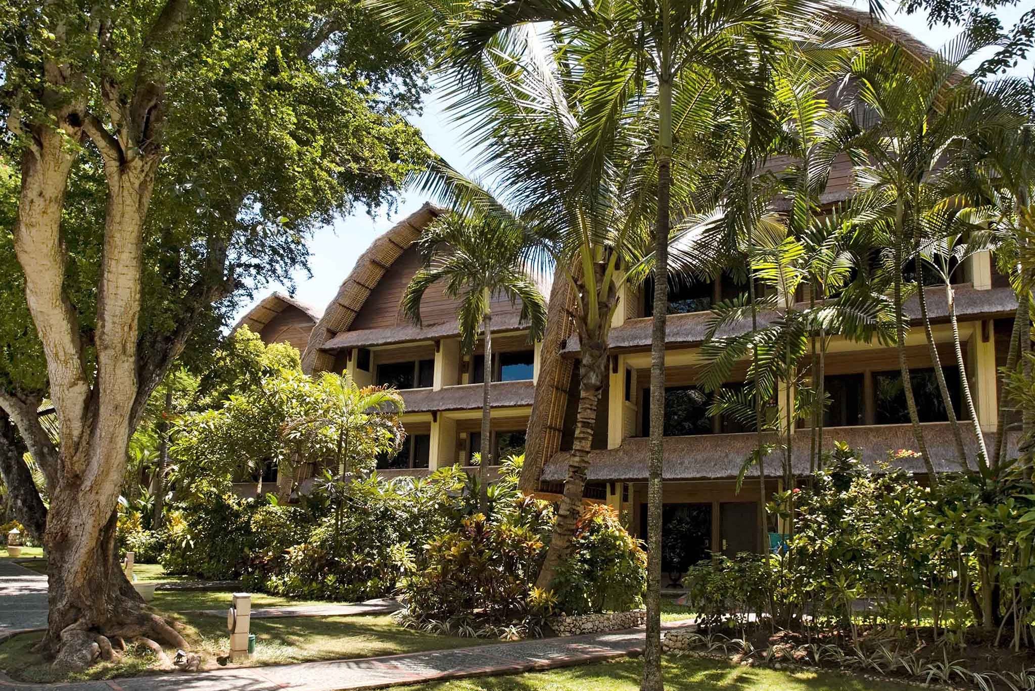 resort kamers in de tuin van mercure sanur resort bali sanur